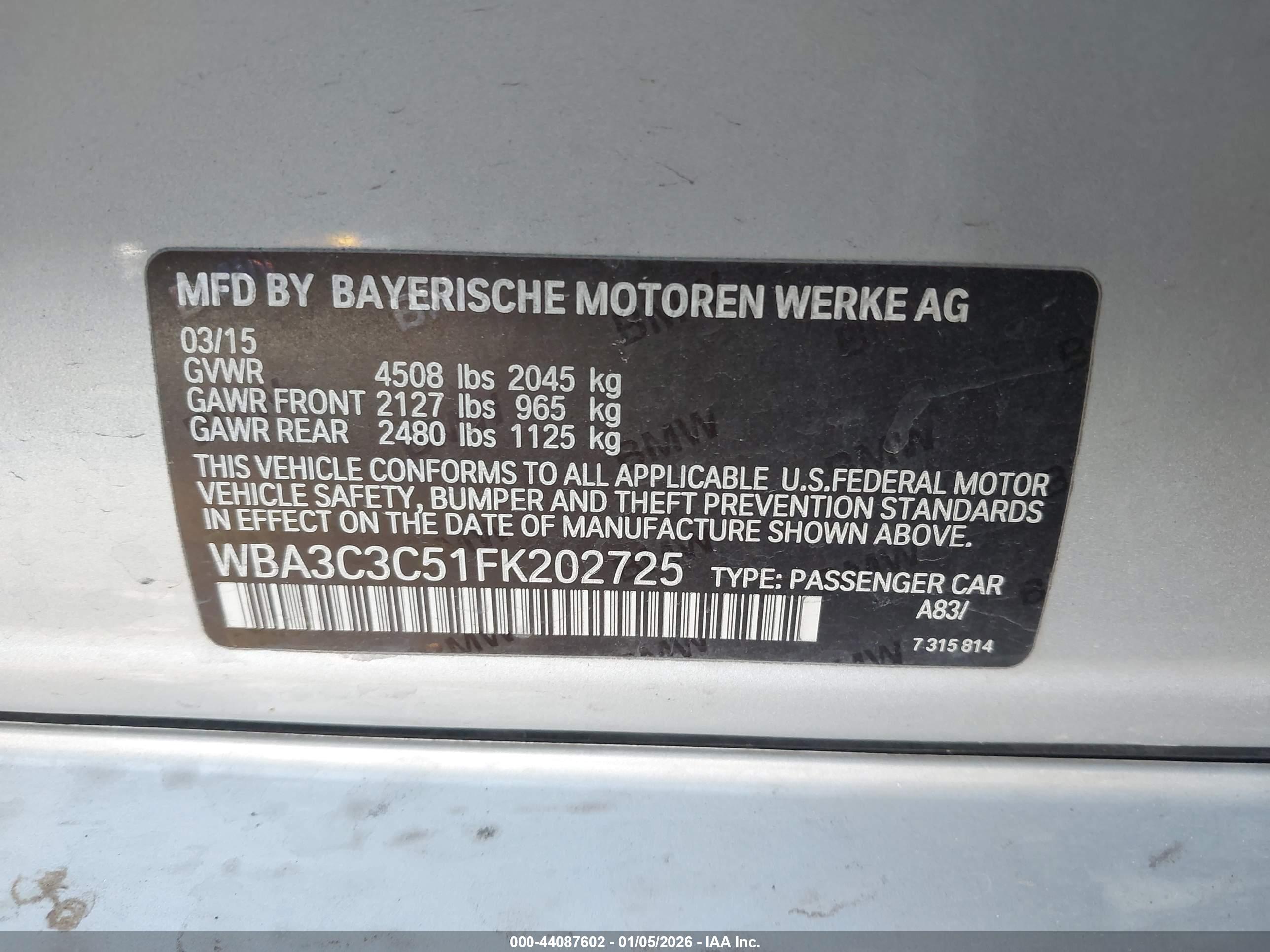 BMW 320I image 9