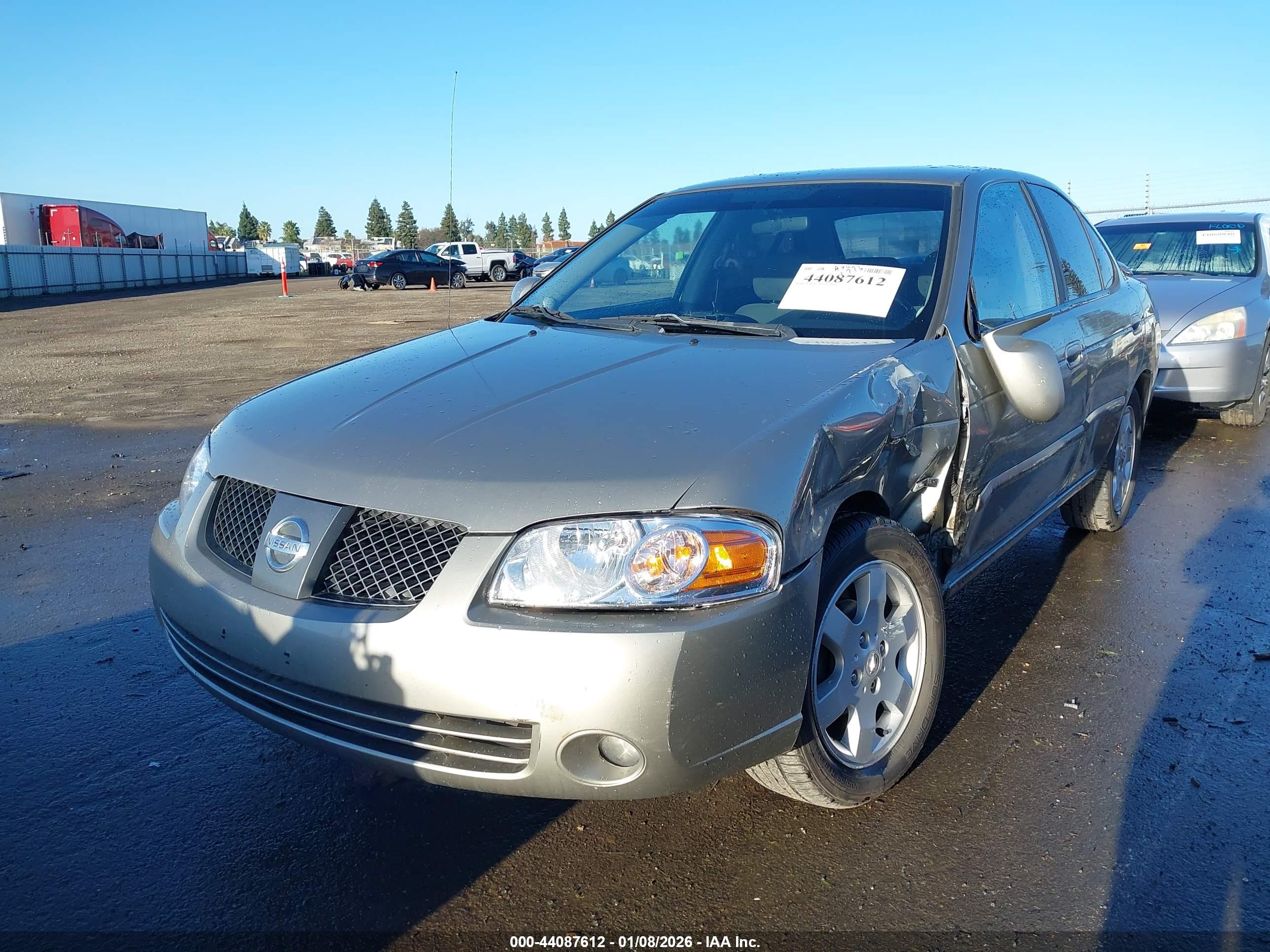 NISSAN SENTRA image 2