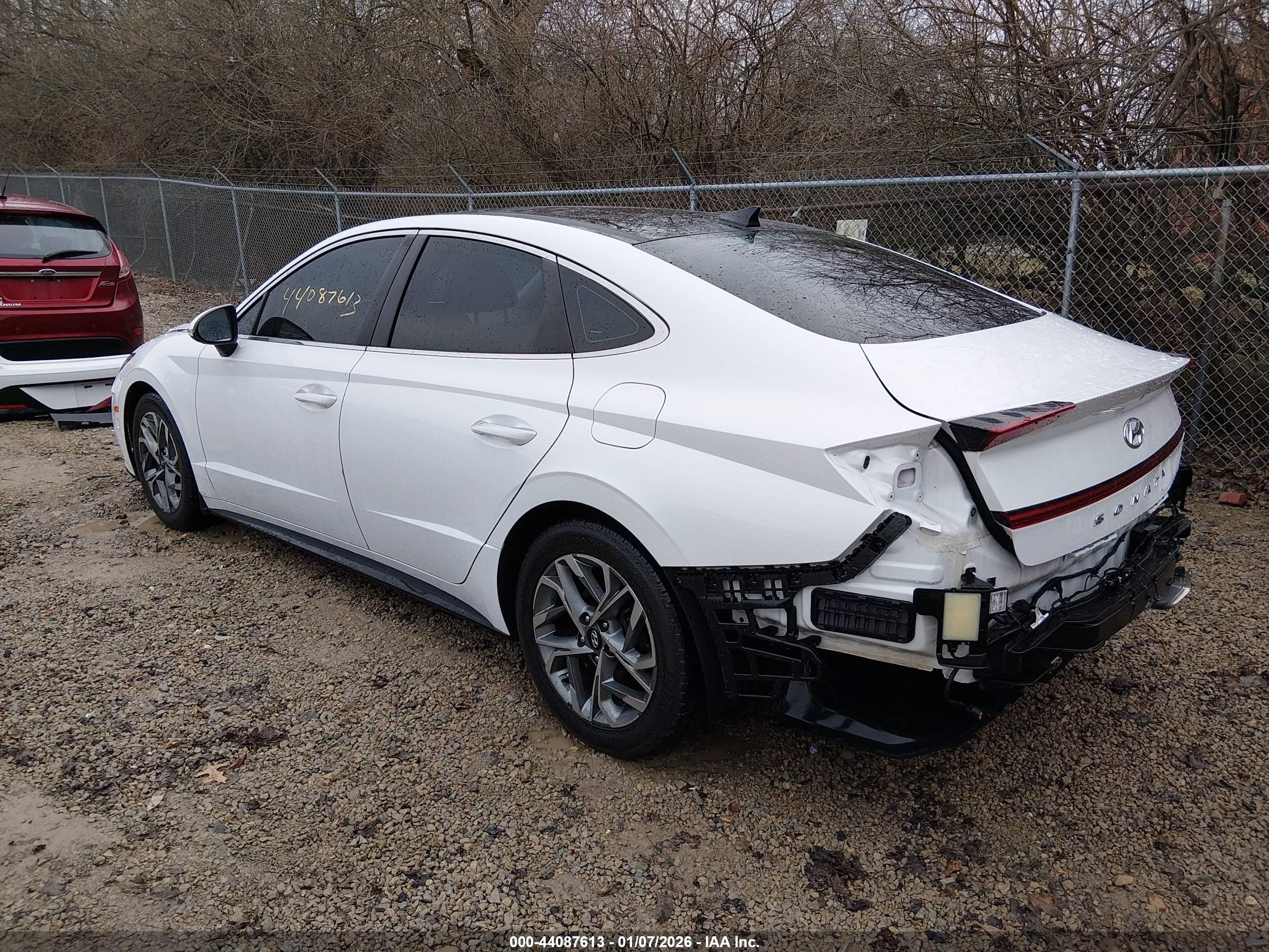 HYUNDAI SONATA image 3