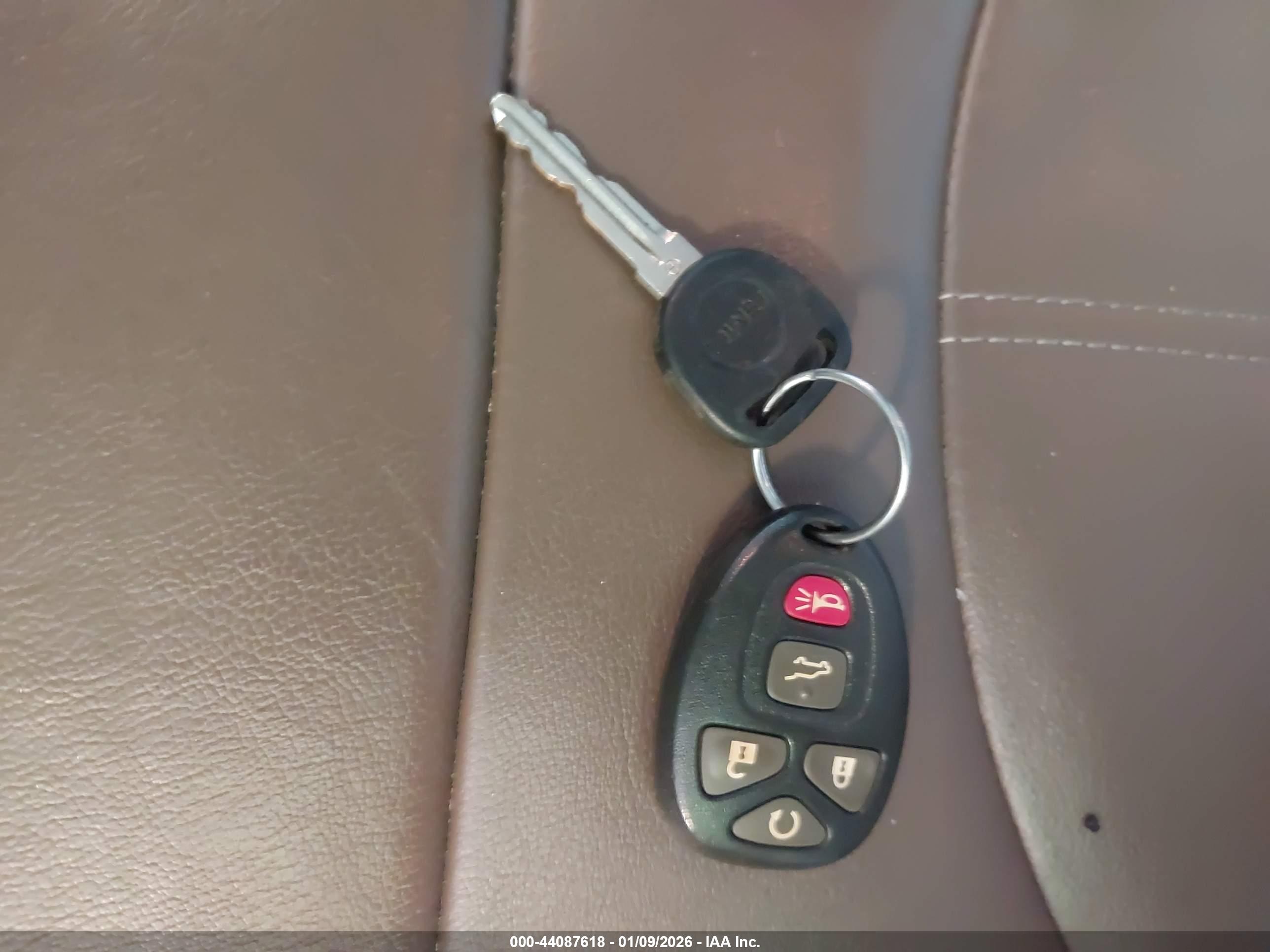 GMC ACADIA image 11