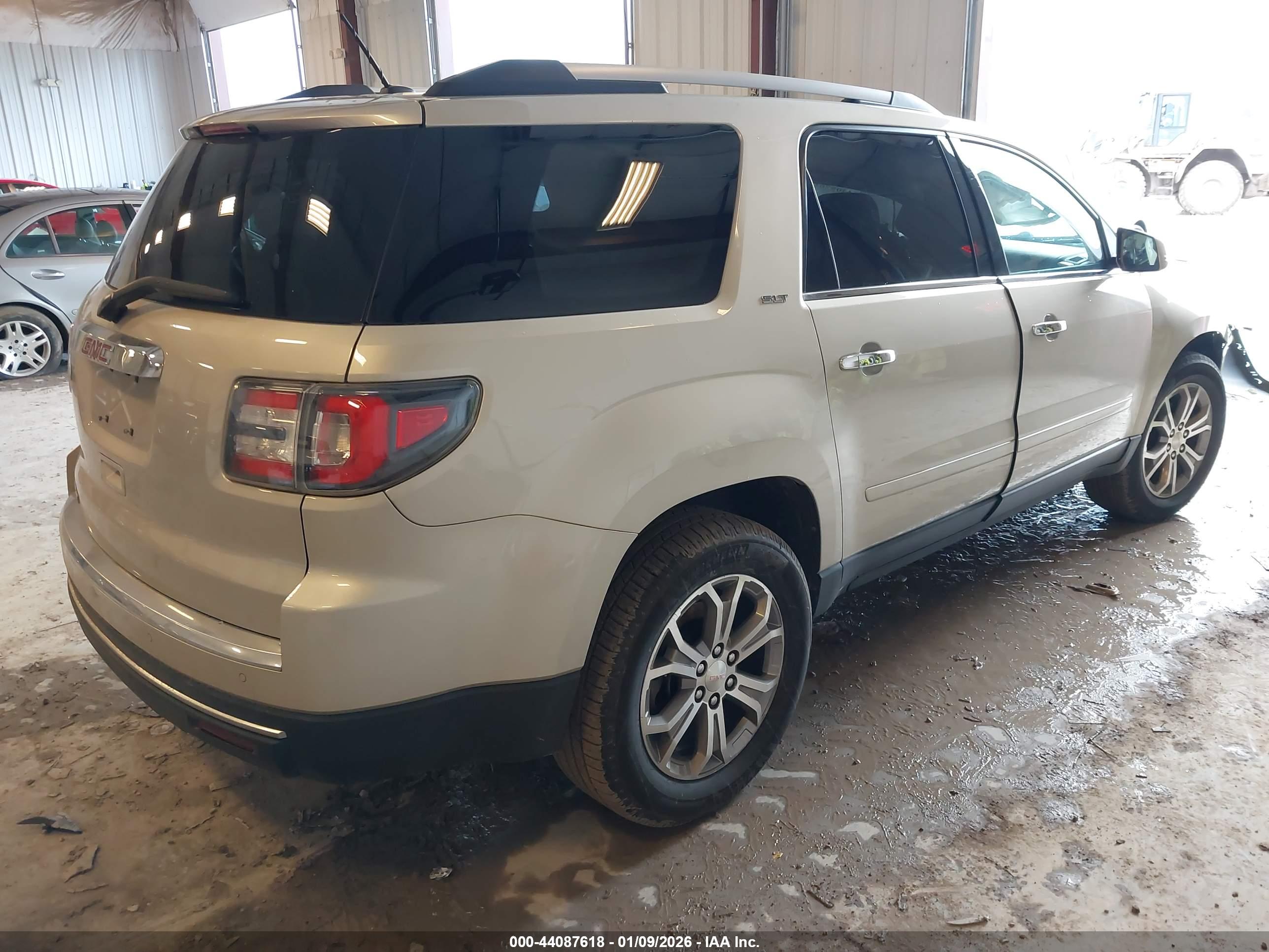 GMC ACADIA image 4