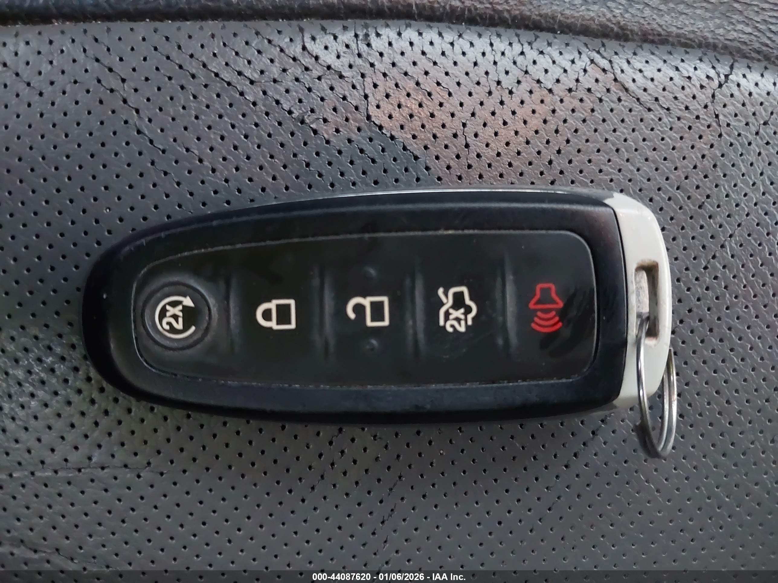 FORD FLEX image 11