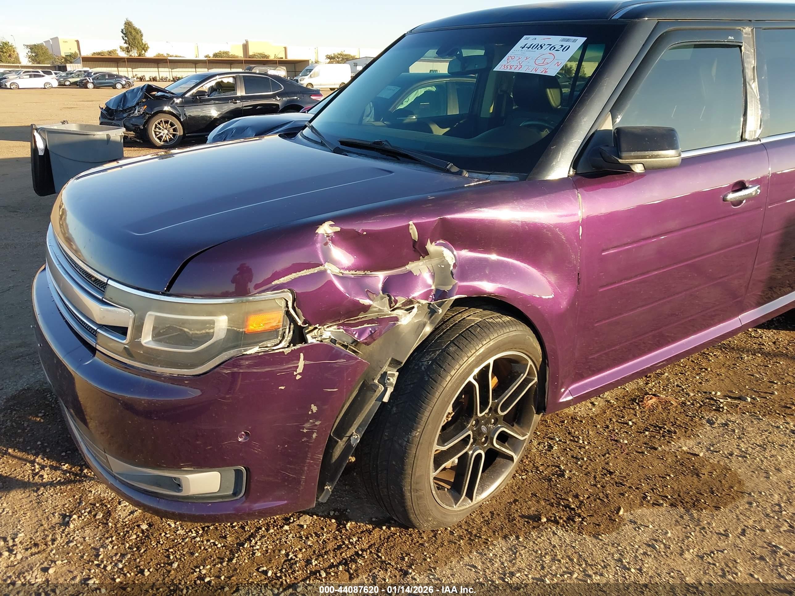 FORD FLEX image 6