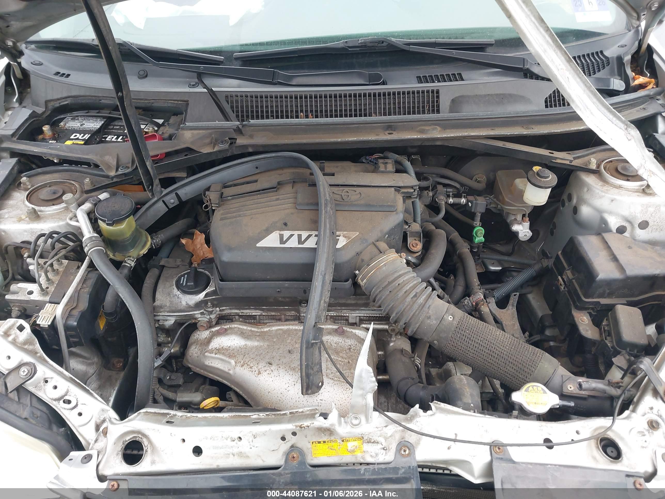 TOYOTA RAV4 image 10