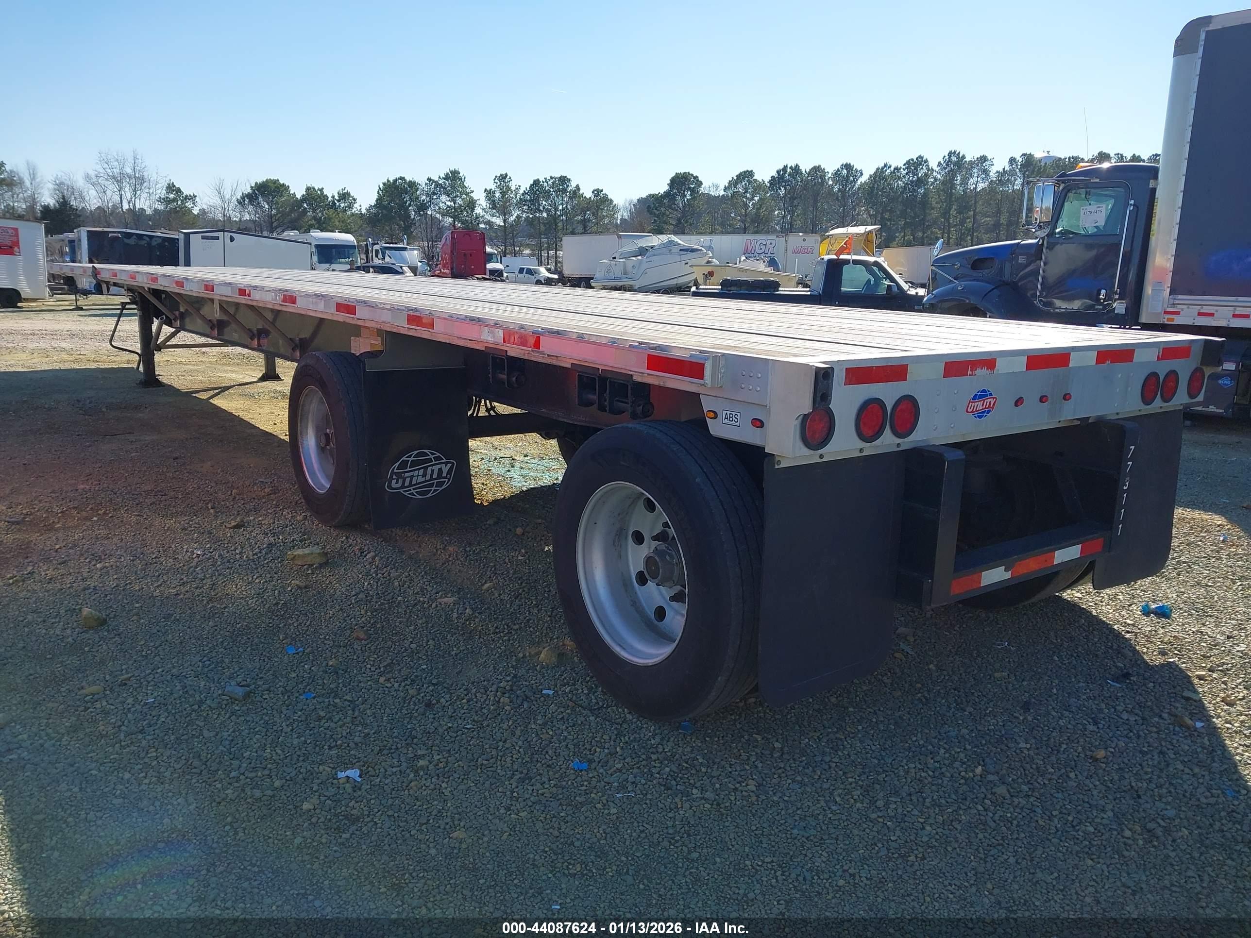 UTILITY TRAILER image 3