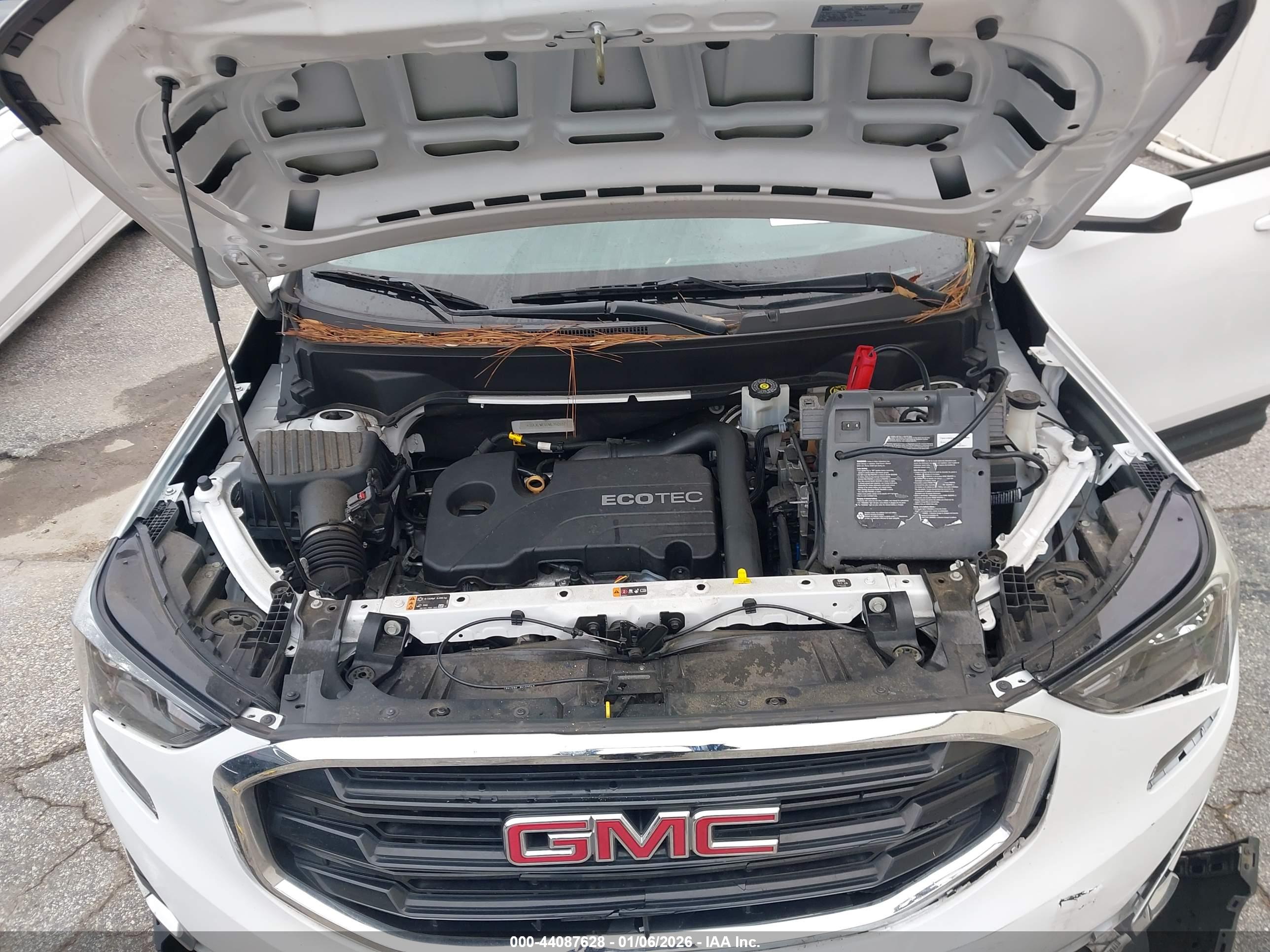GMC TERRAIN image 10