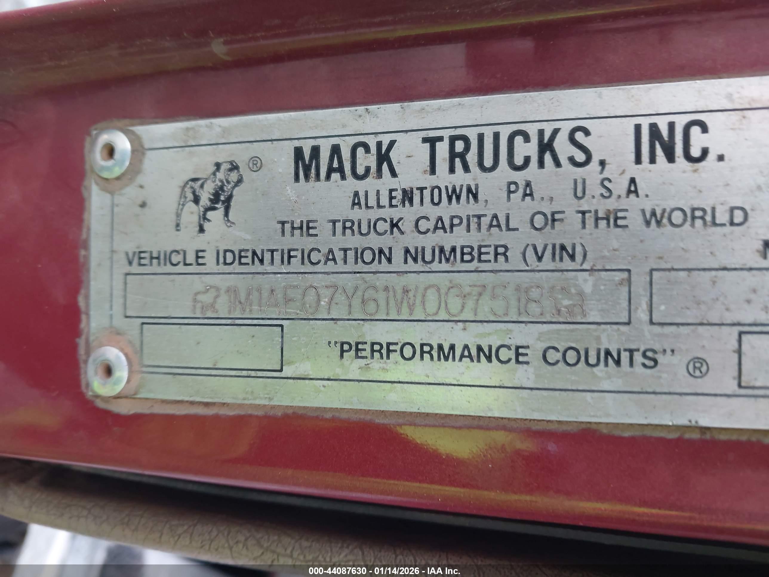 MACK 600 image 9