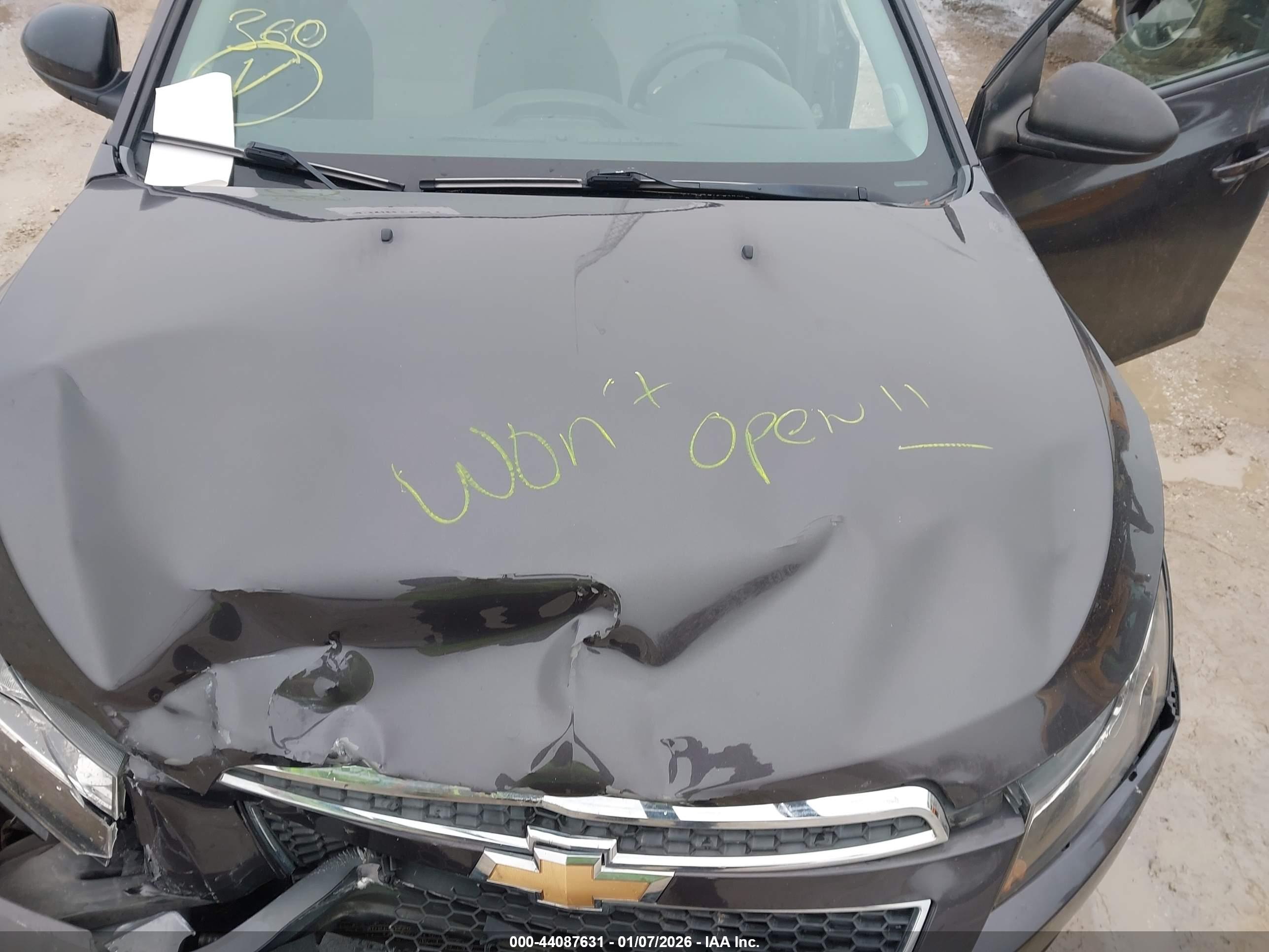 CHEVROLET CRUZE image 10