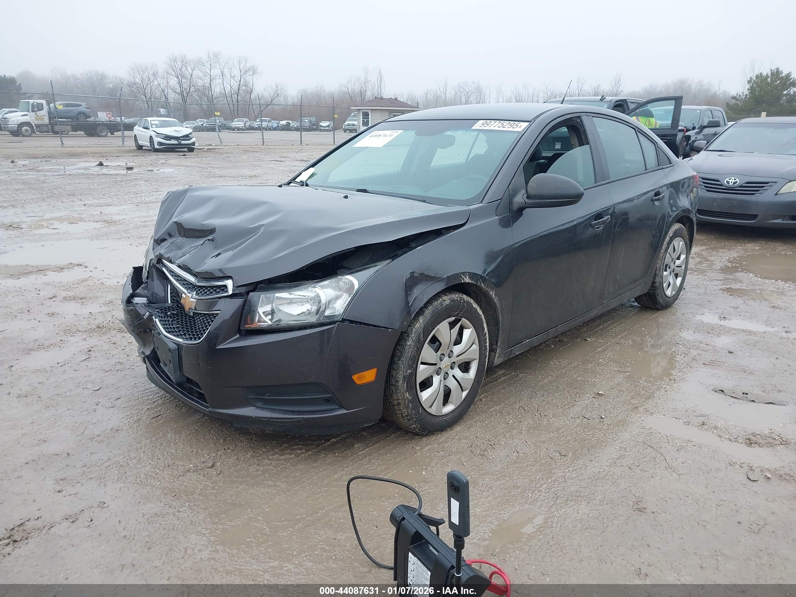 CHEVROLET CRUZE image 2