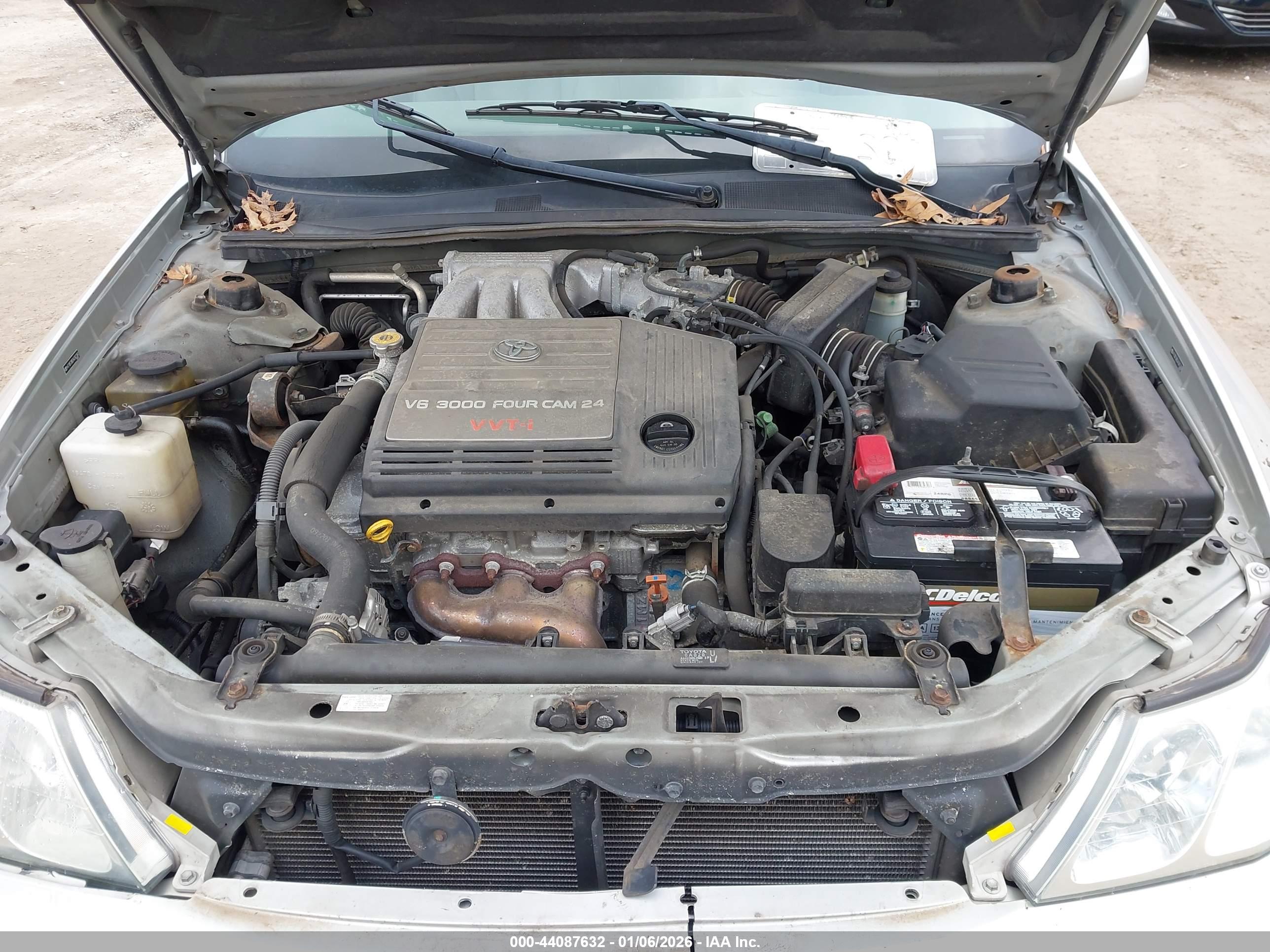 TOYOTA AVALON image 10
