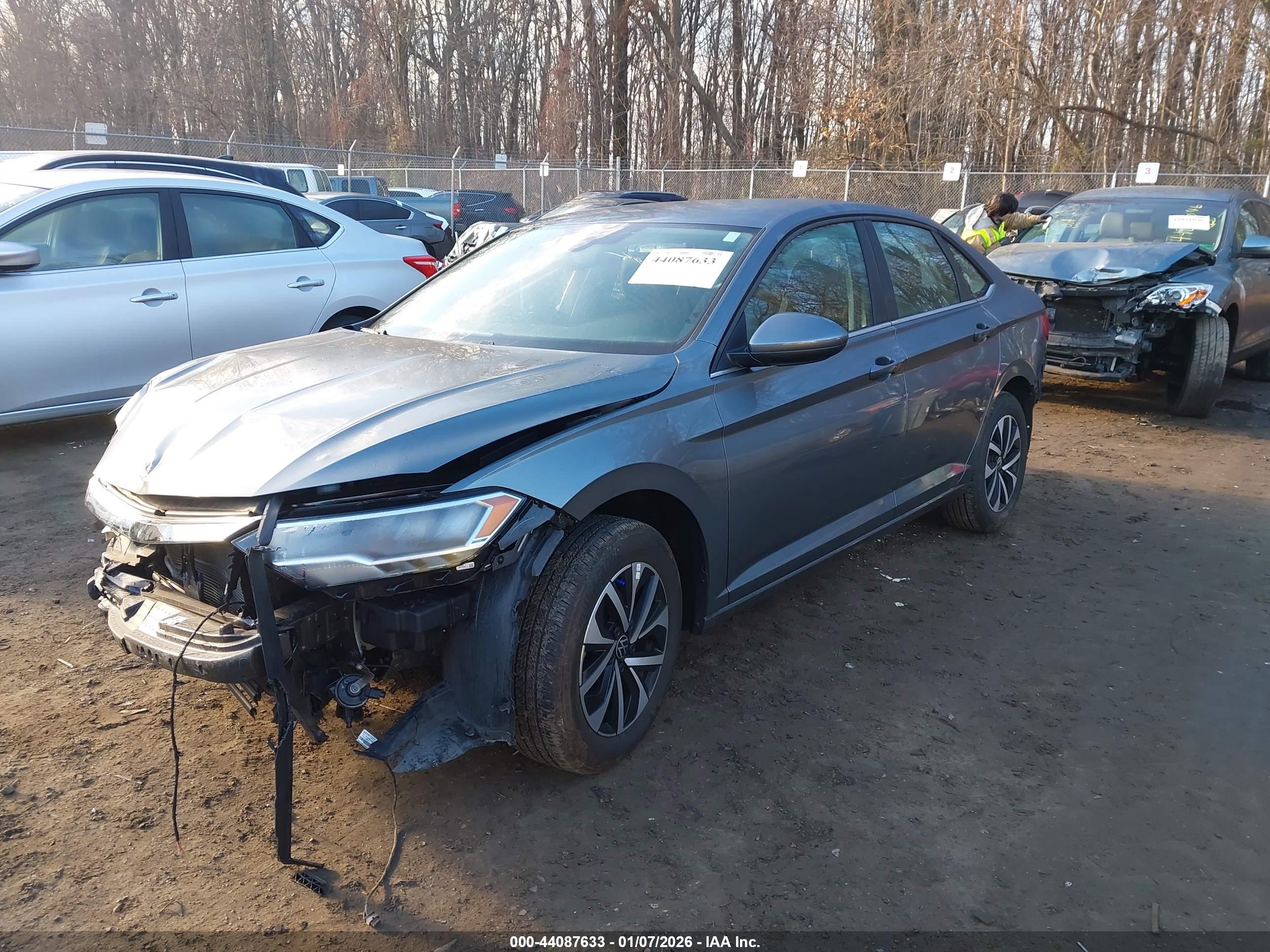 VOLKSWAGEN JETTA image 2