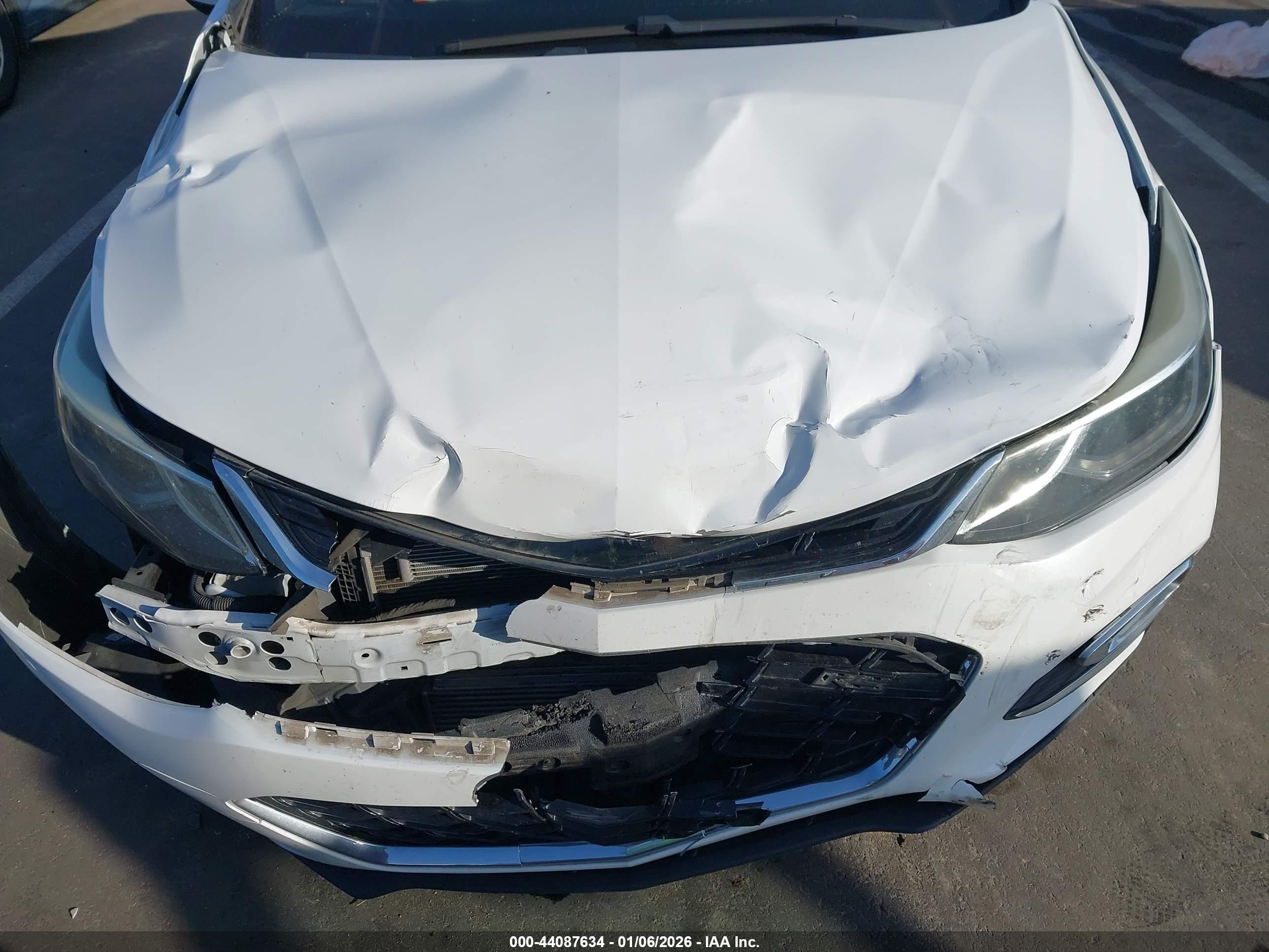 CHEVROLET CRUZE image 6