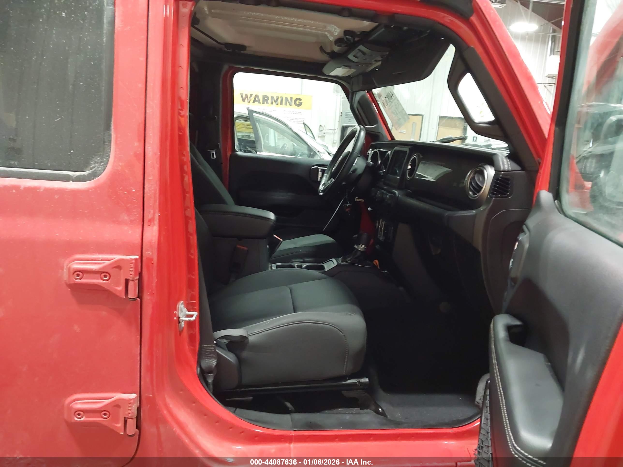 JEEP WRANGLER image 5