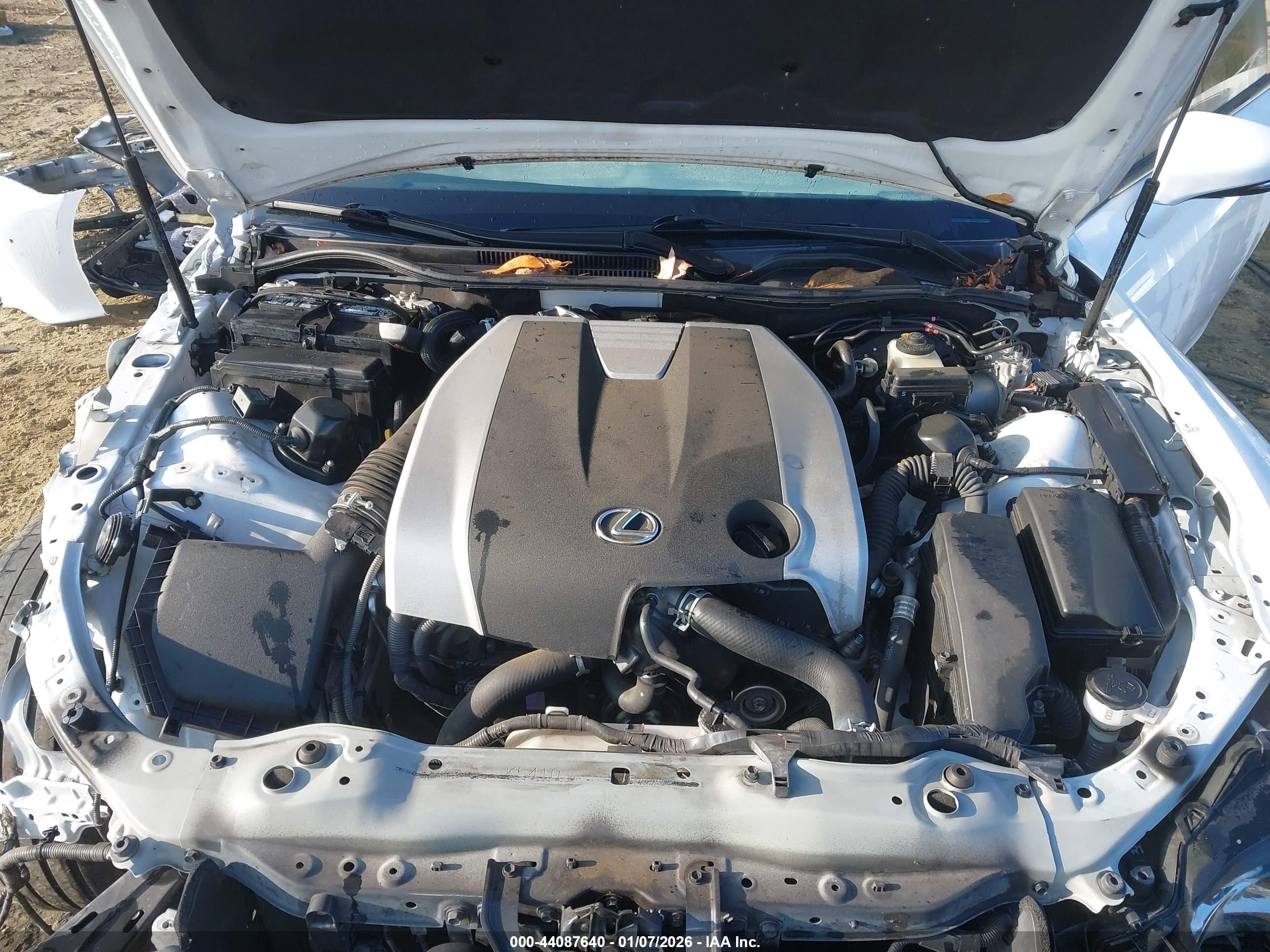 LEXUS RC image 10