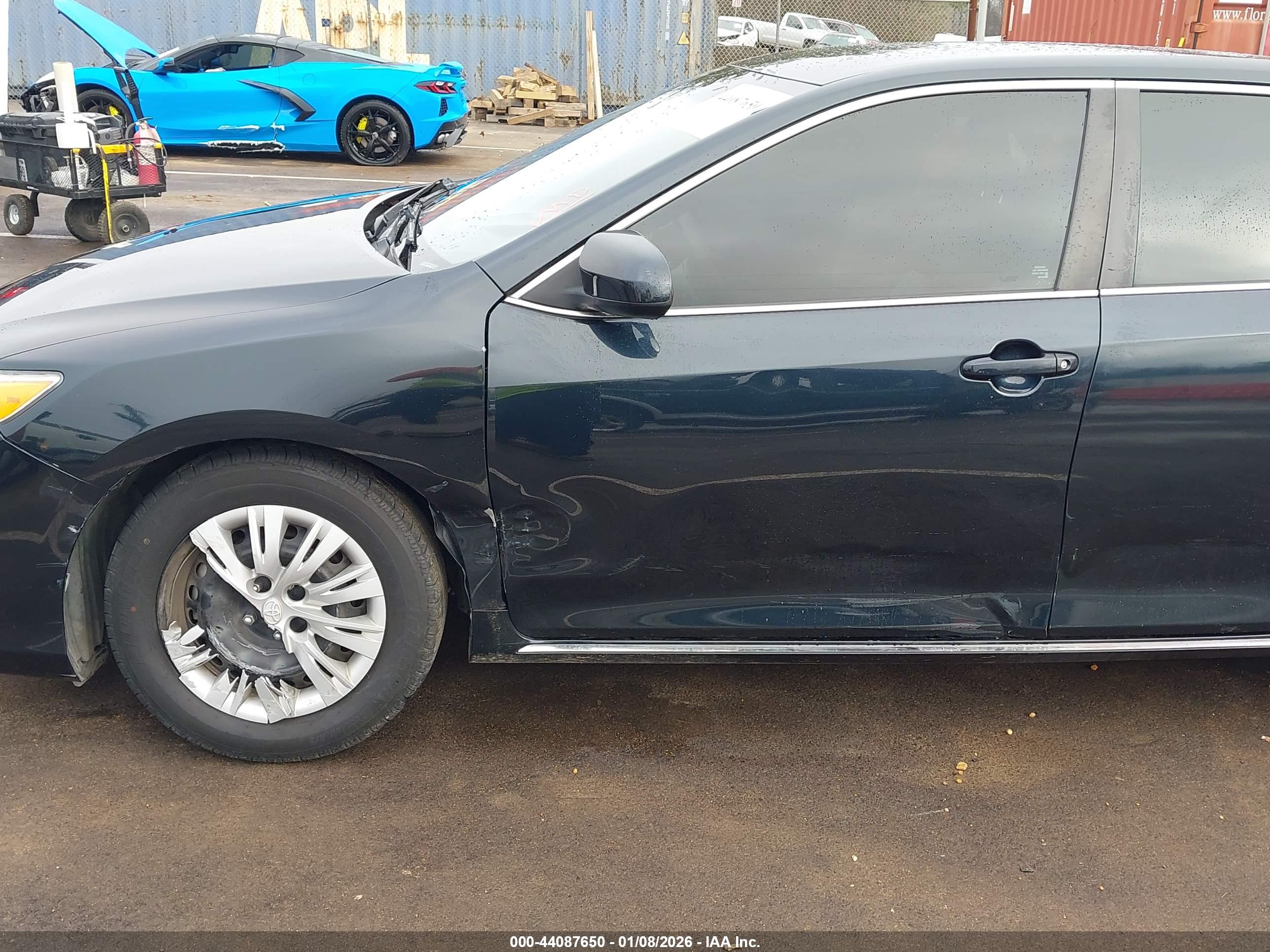 TOYOTA CAMRY image 6