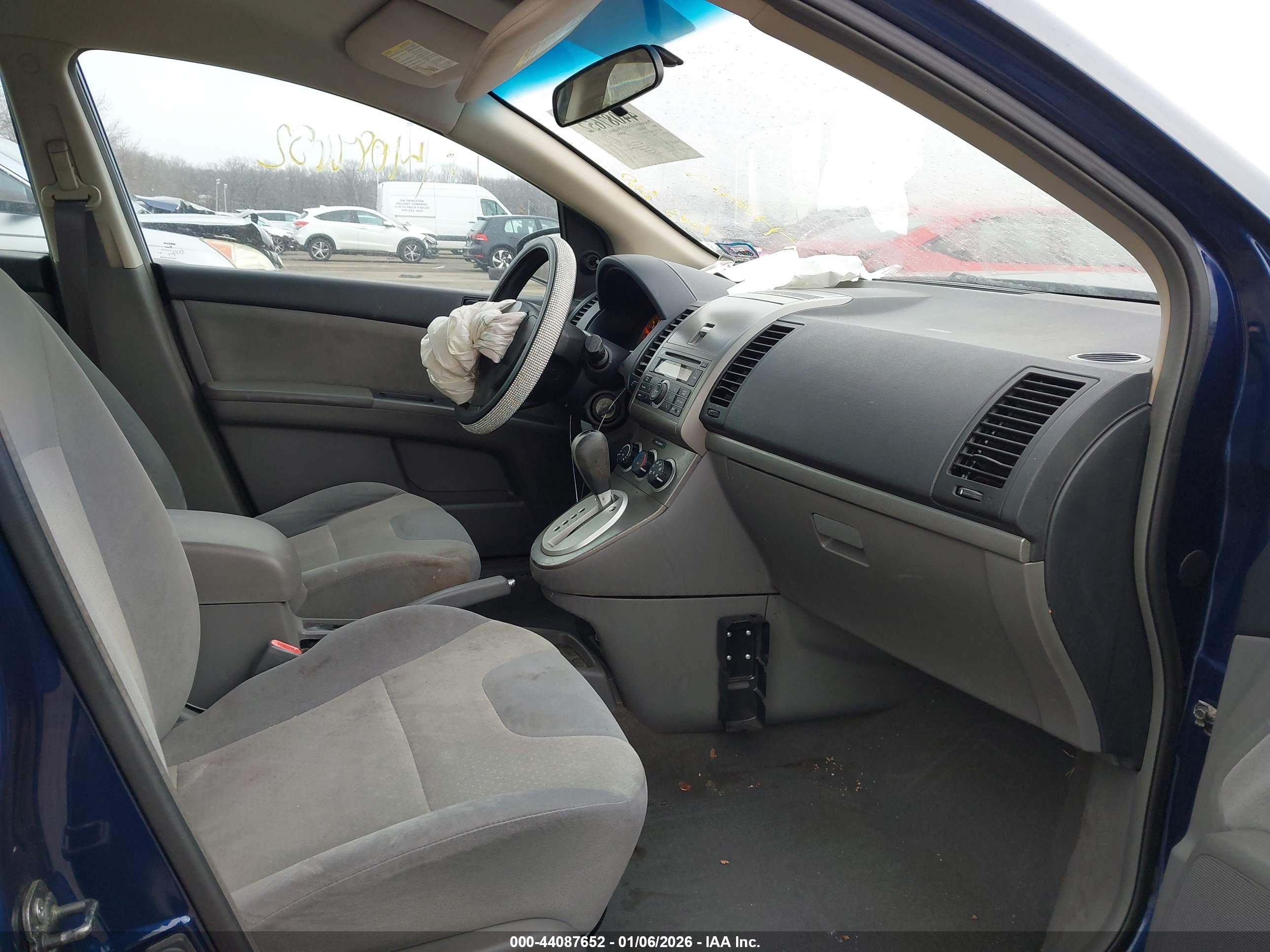 NISSAN SENTRA image 5