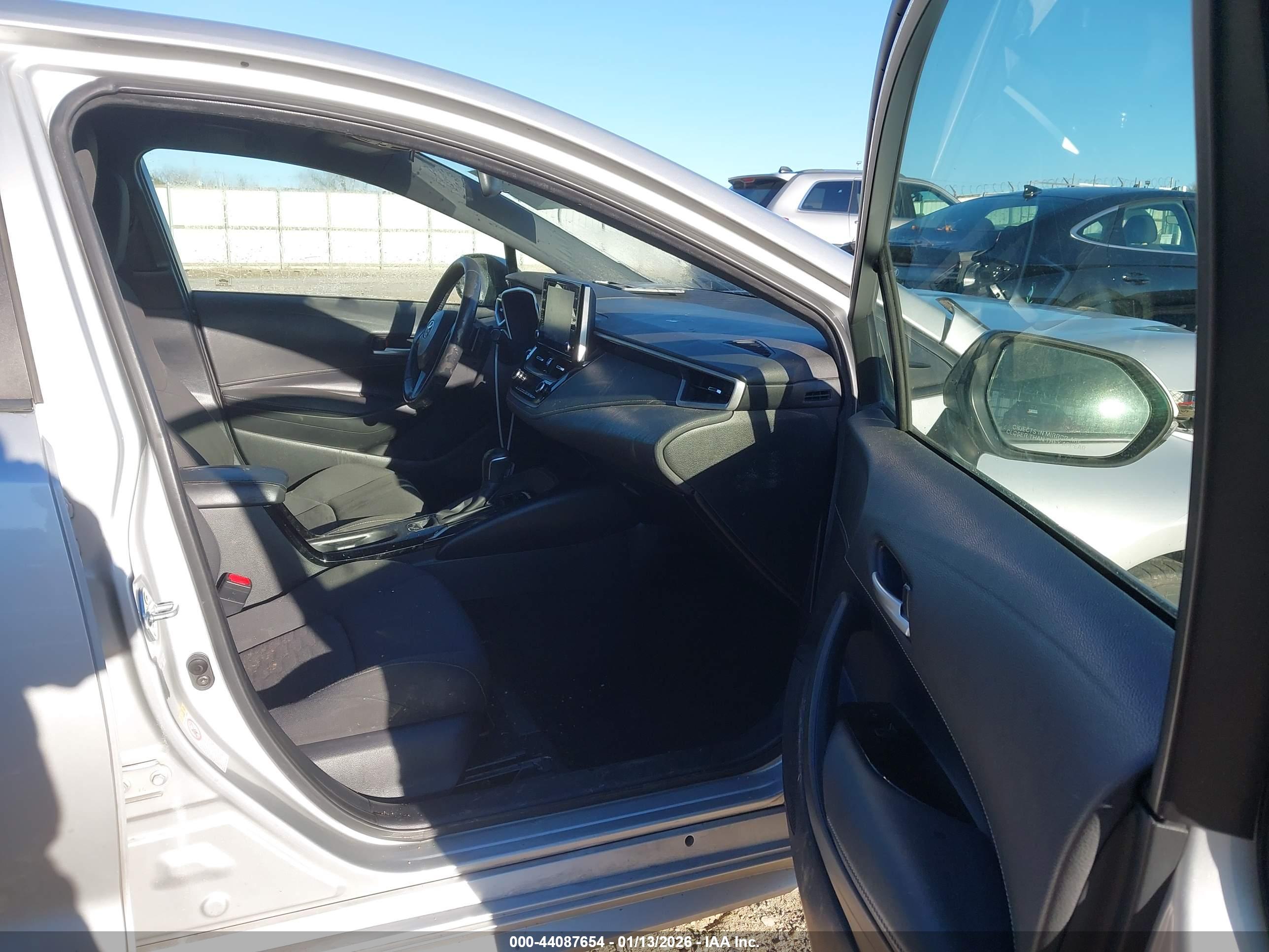TOYOTA COROLLA image 5