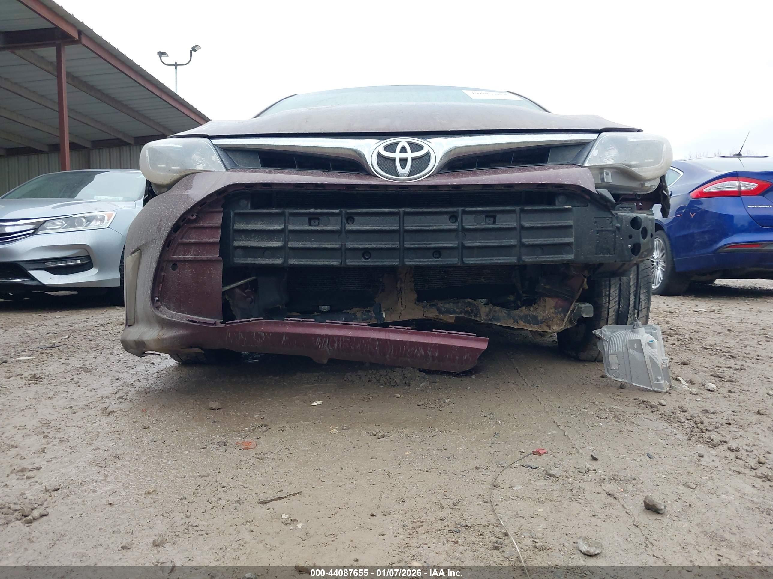 TOYOTA AVALON image 6