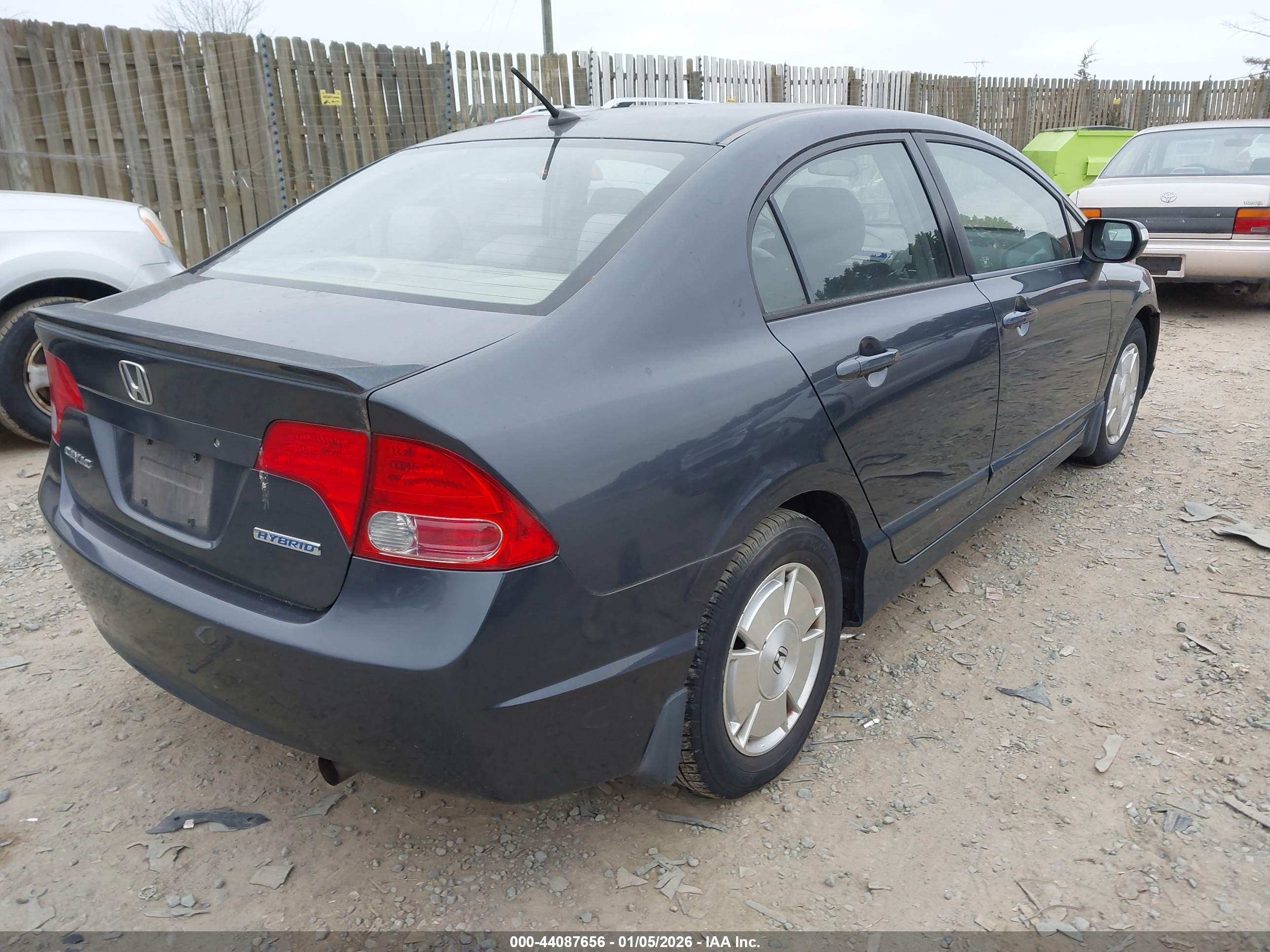 HONDA CIVIC image 4