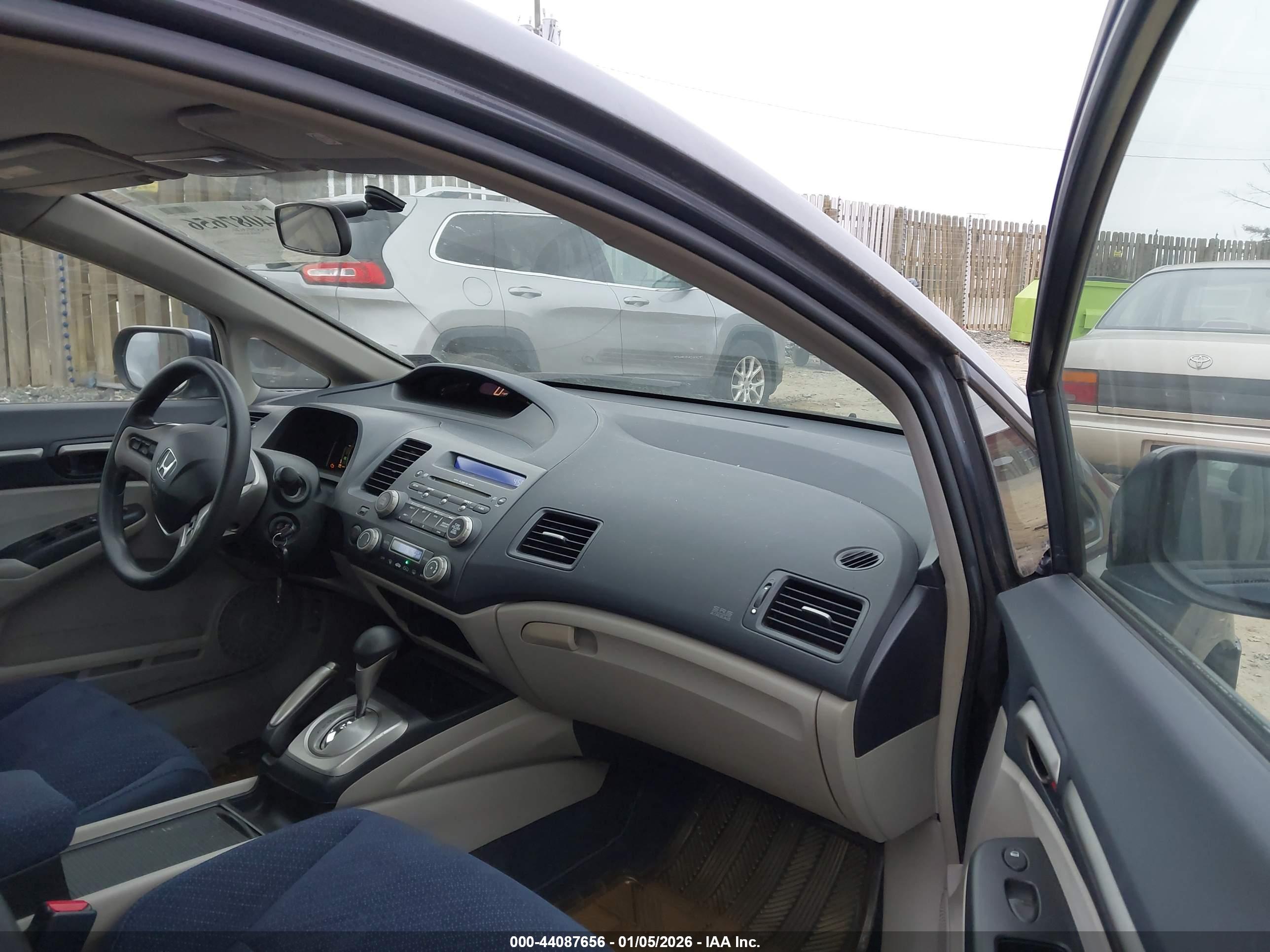 HONDA CIVIC image 5