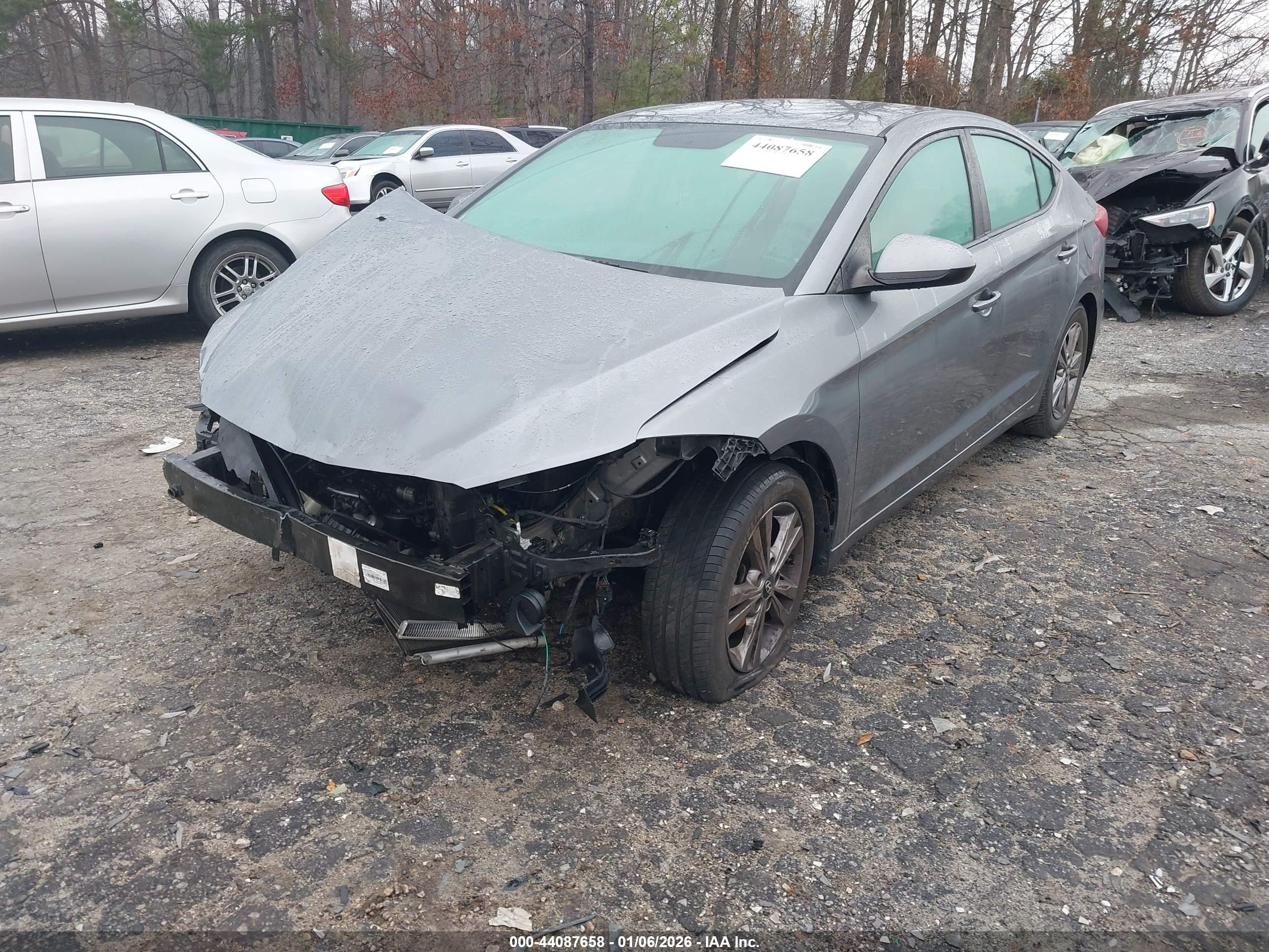 HYUNDAI ELANTRA image 2