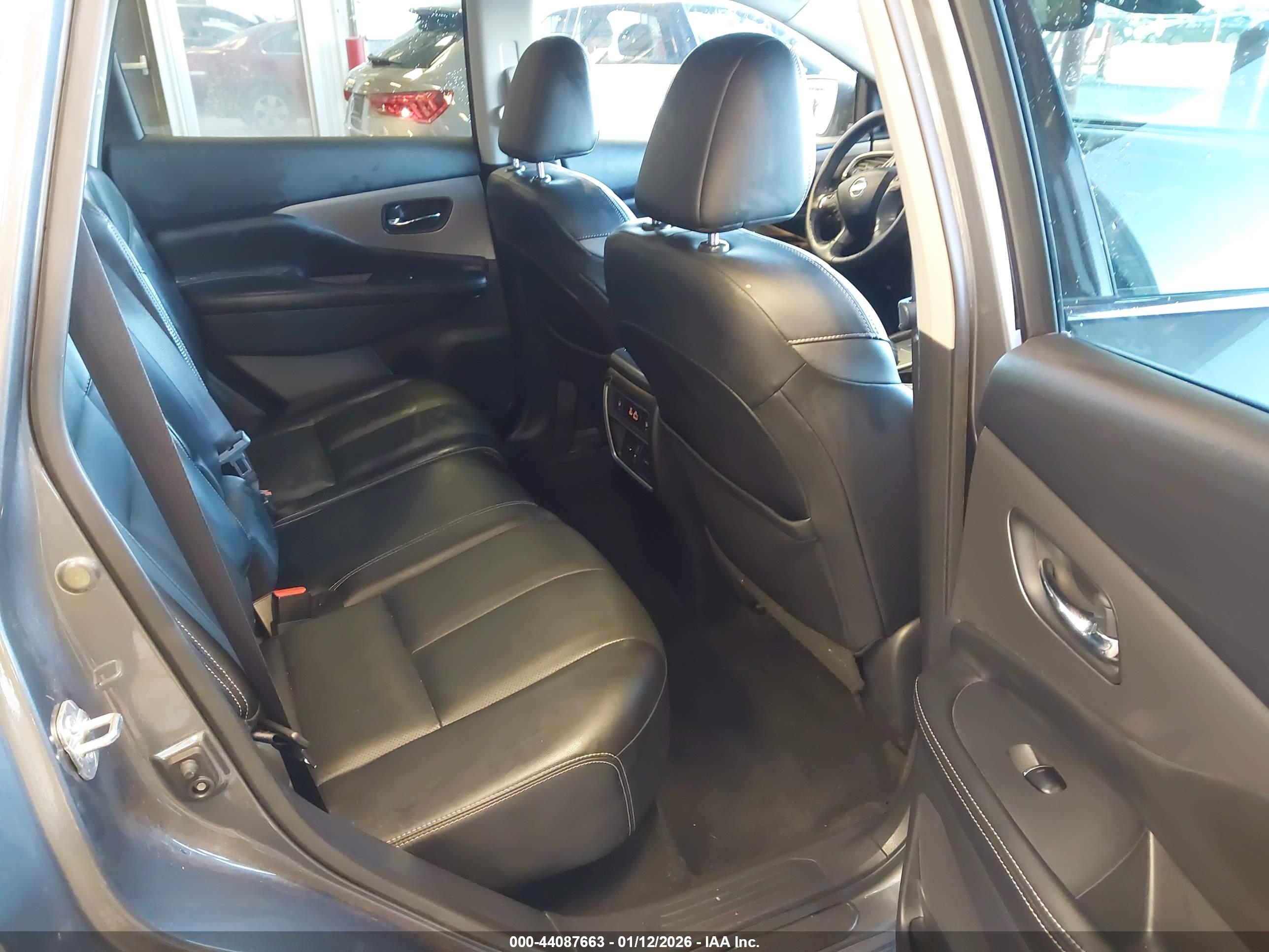NISSAN MURANO image 8