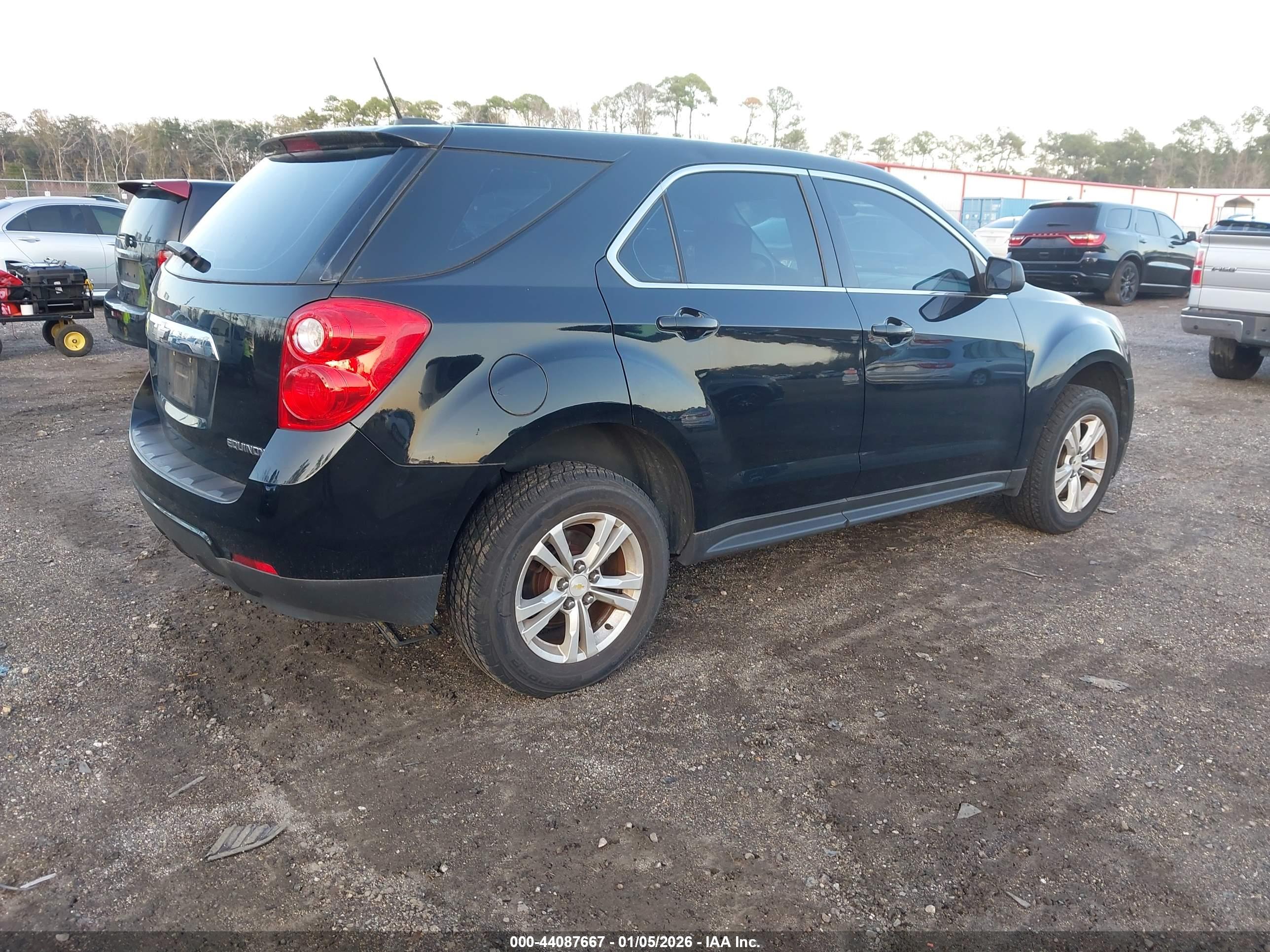 CHEVROLET EQUINOX image 4