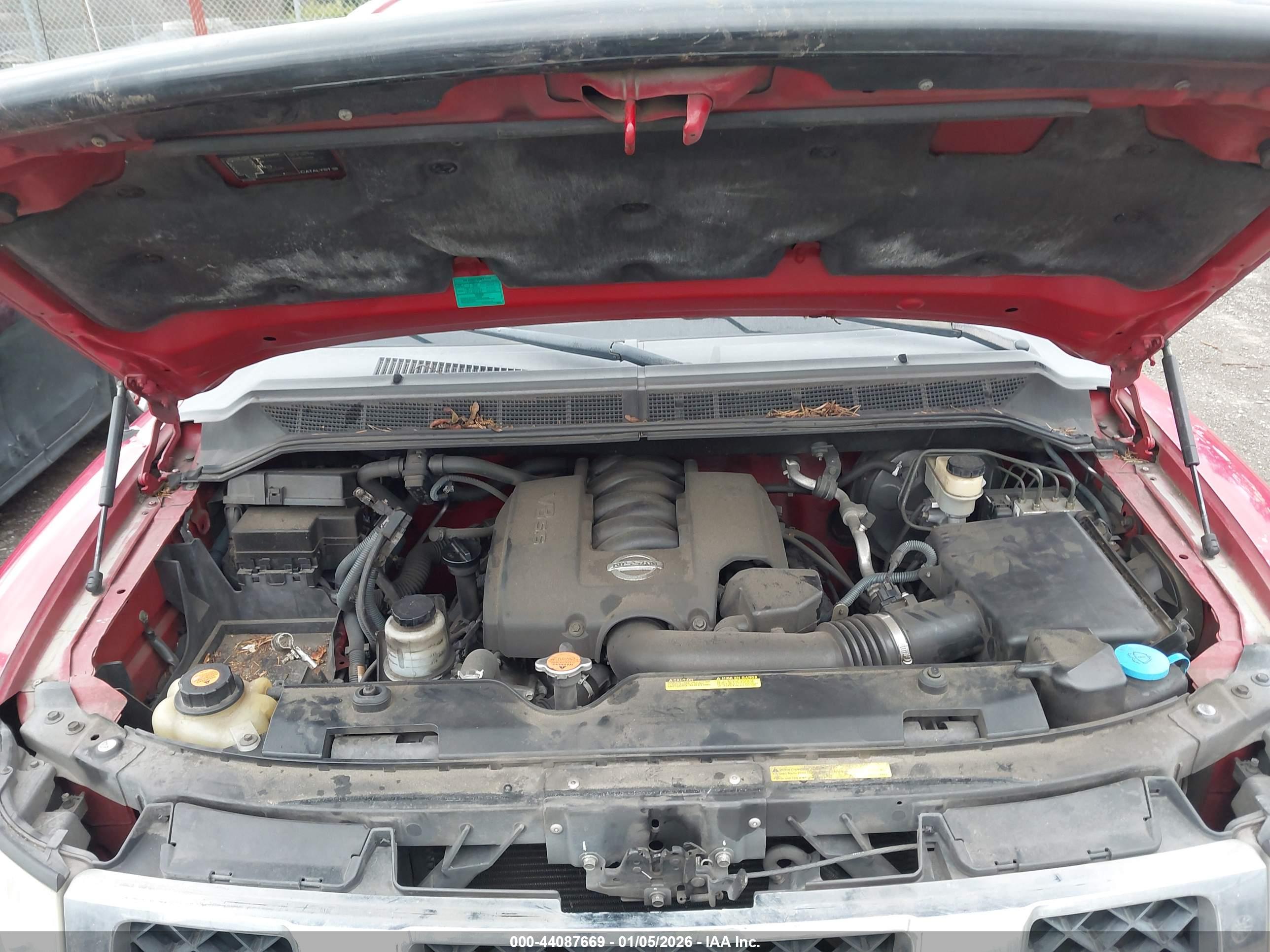 NISSAN TITAN image 10