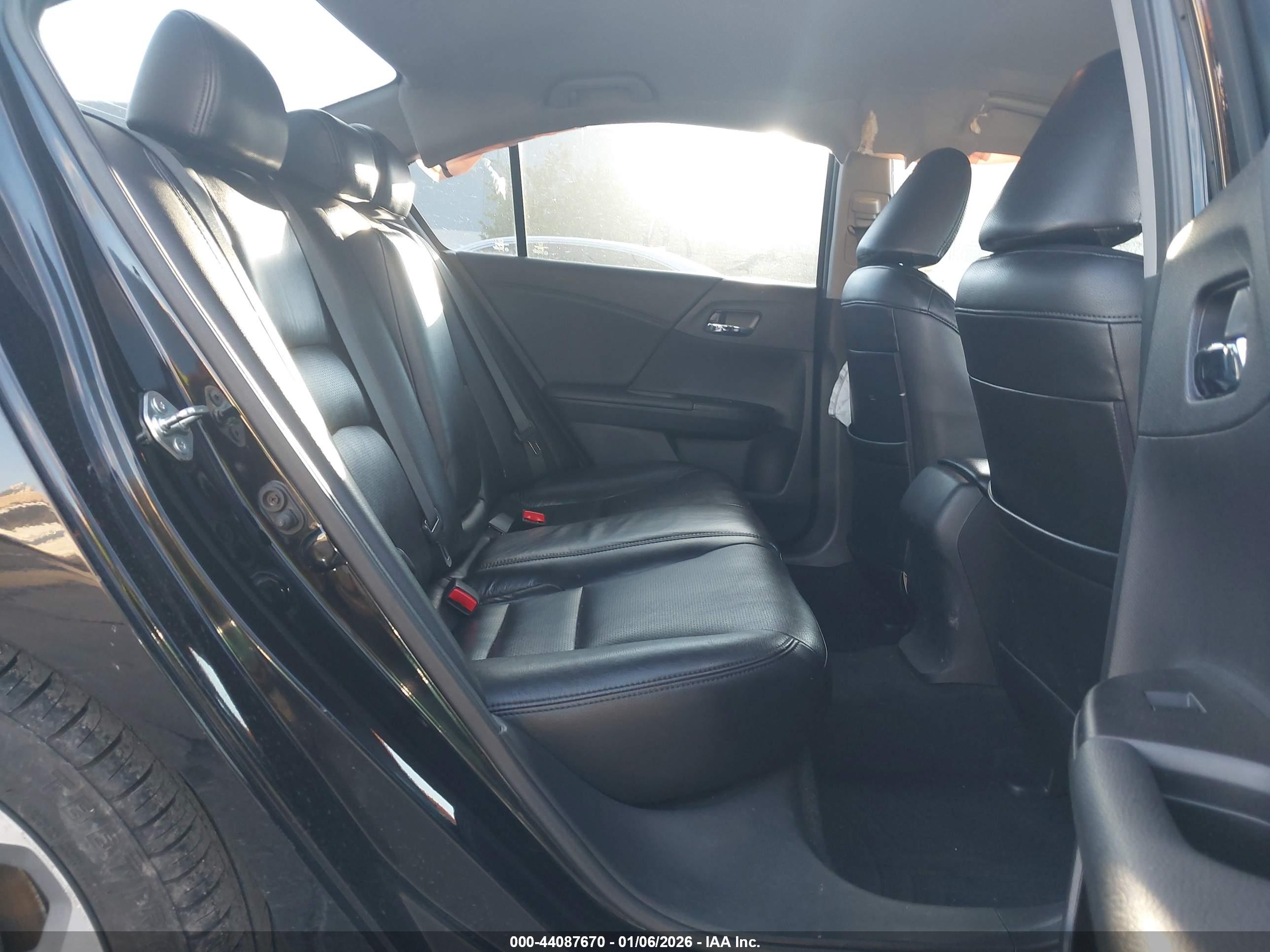 HONDA ACCORD image 8