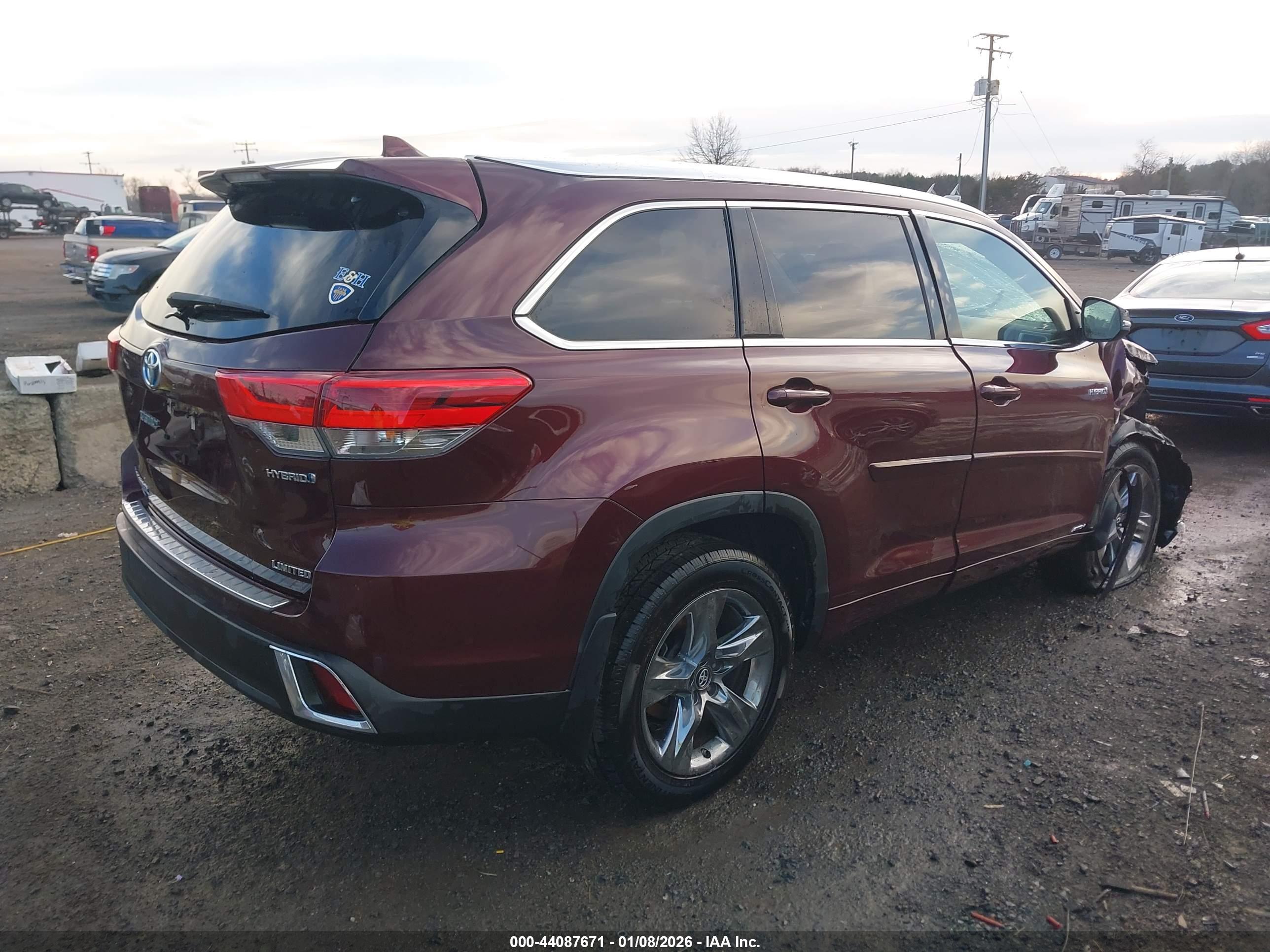TOYOTA HIGHLANDER image 4