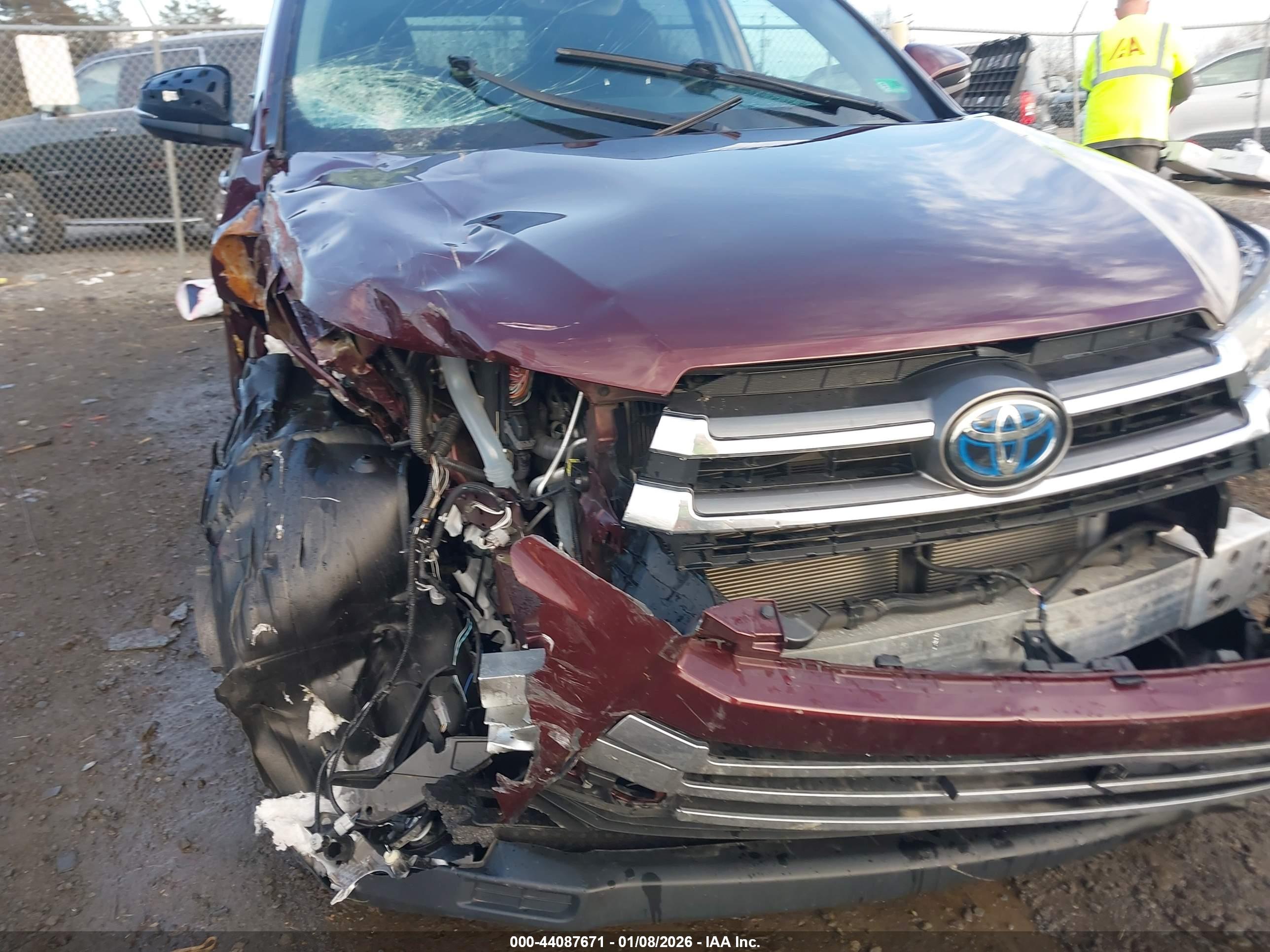 TOYOTA HIGHLANDER image 6
