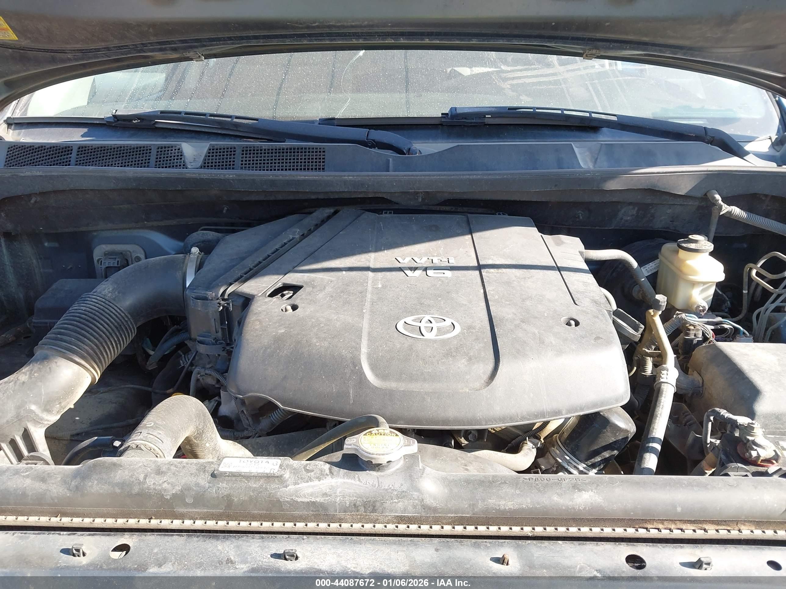 TOYOTA TUNDRA image 10
