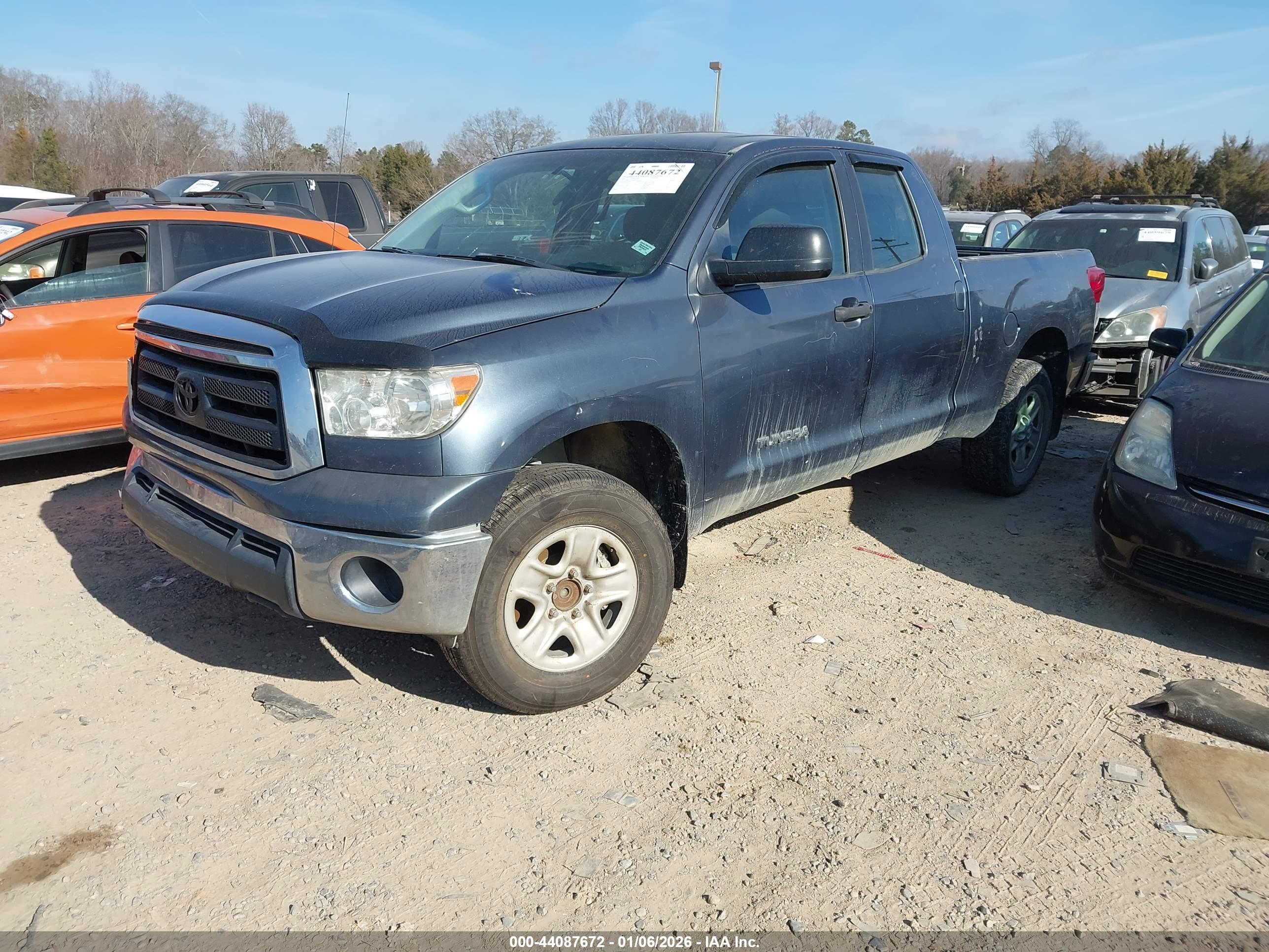 TOYOTA TUNDRA image 2
