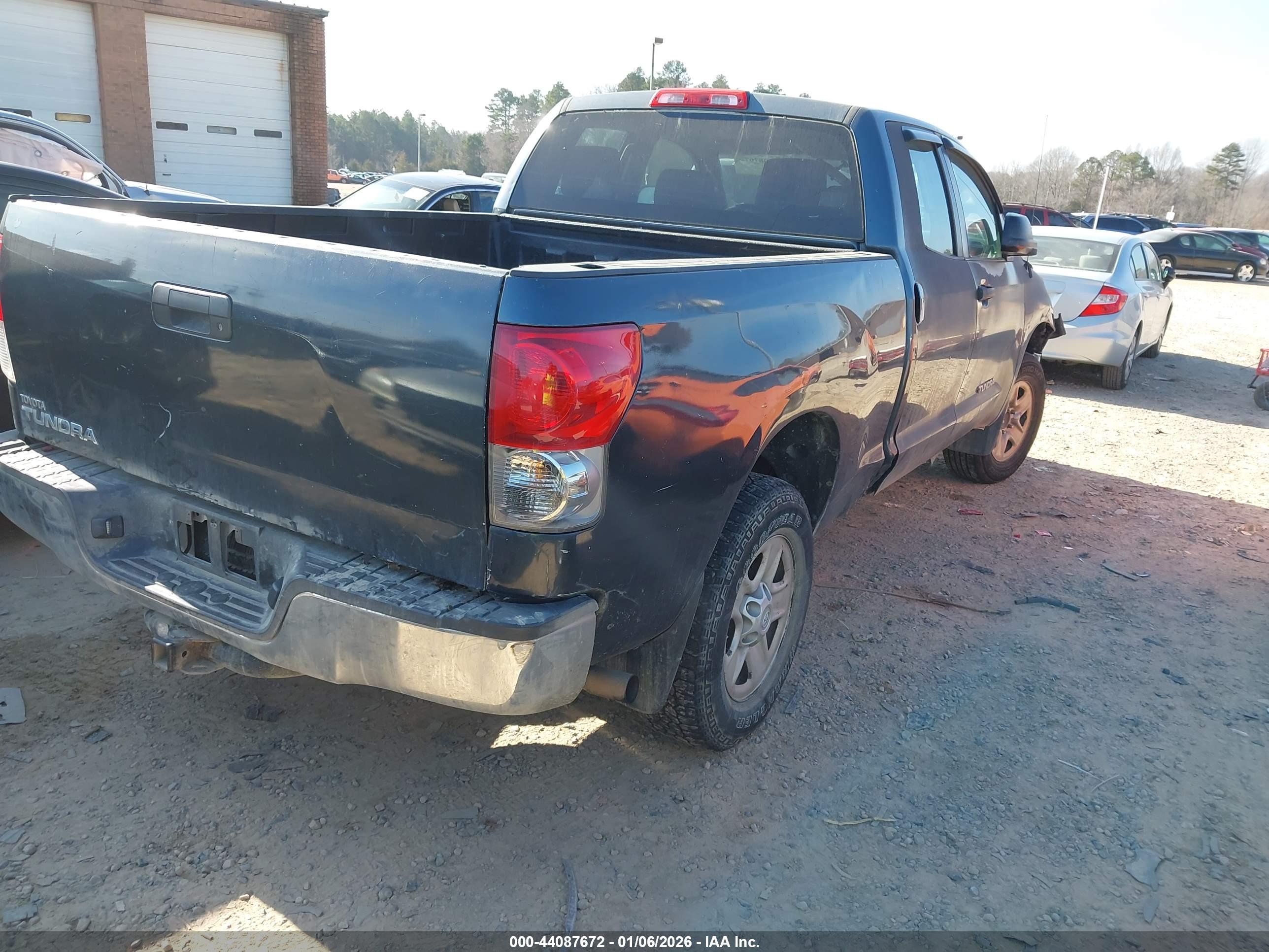 TOYOTA TUNDRA image 4