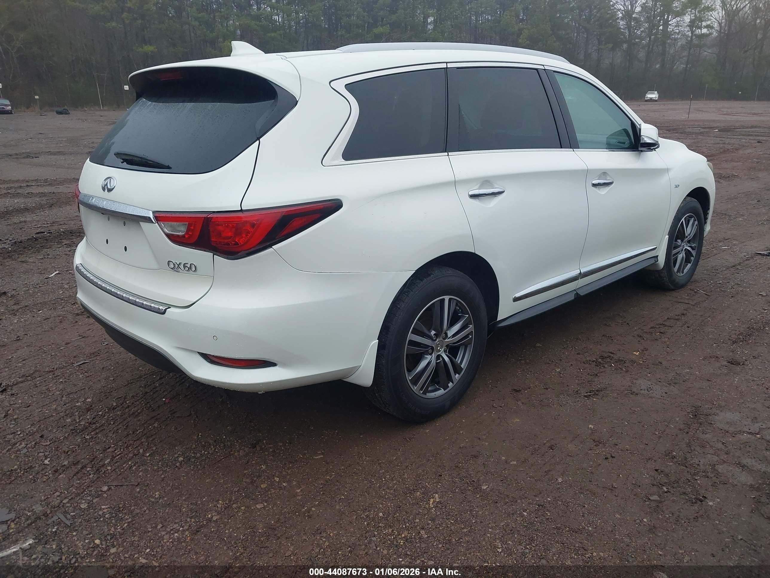 INFINITI QX60 image 4