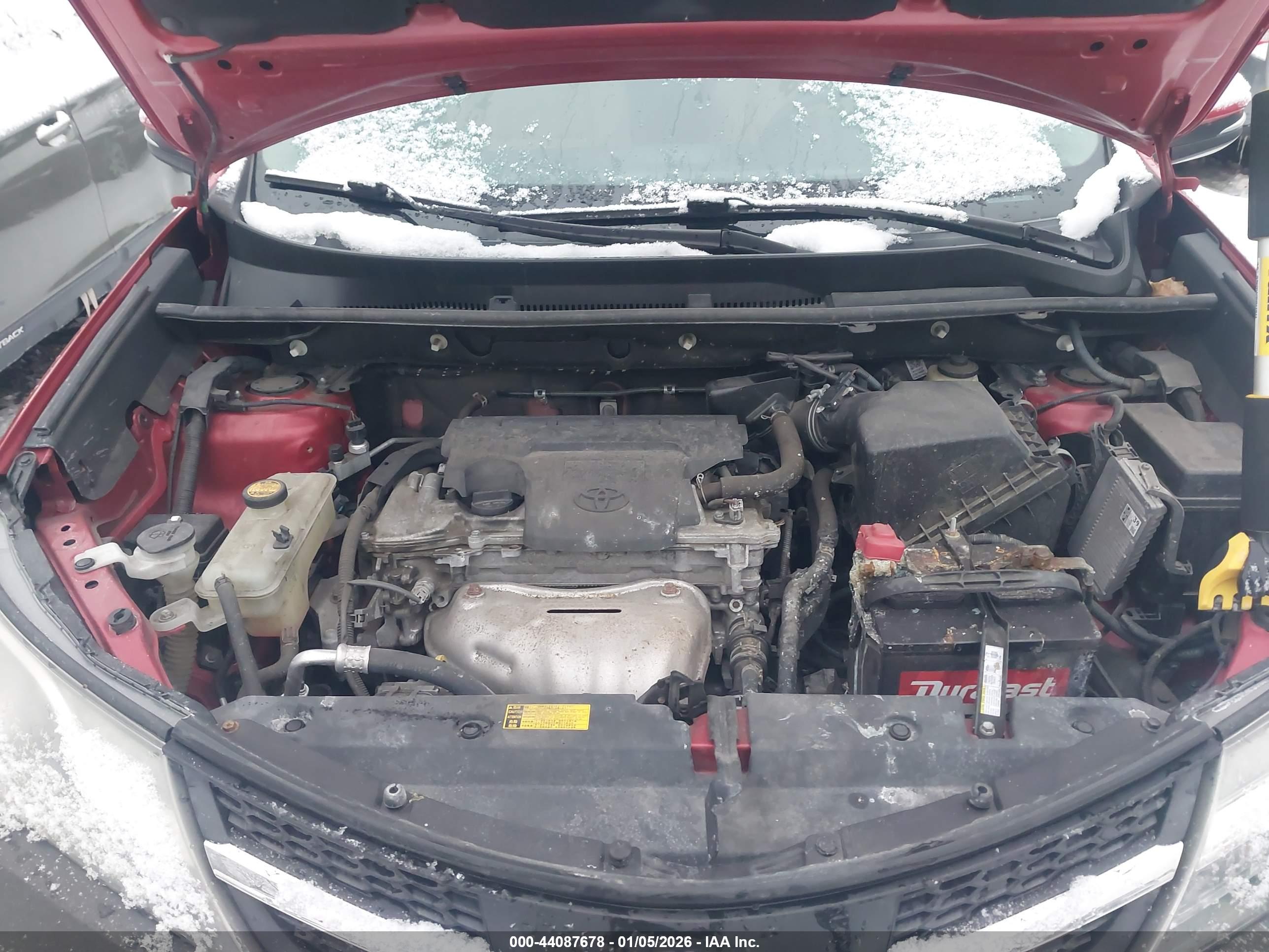 TOYOTA RAV4 image 10