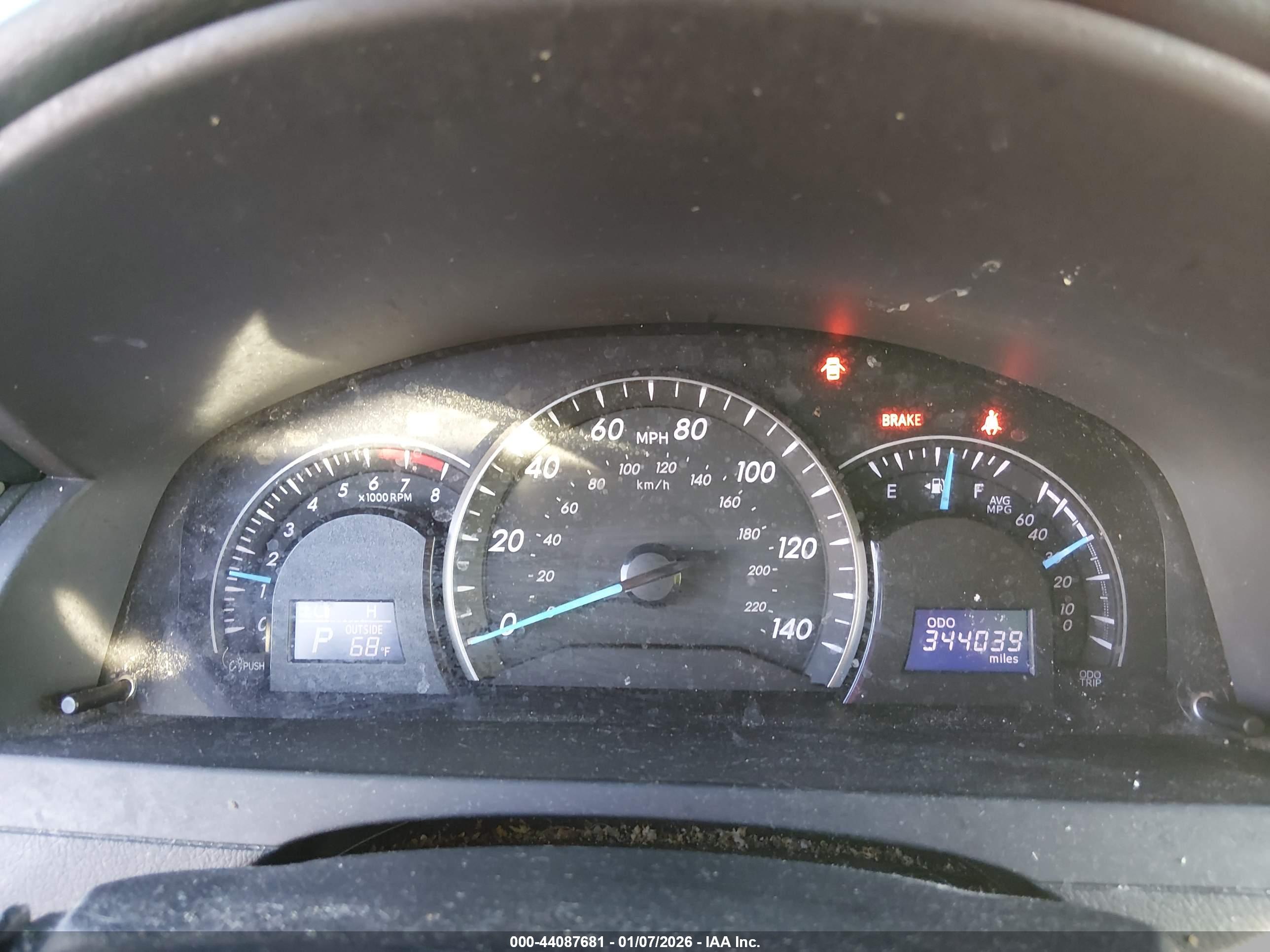 TOYOTA CAMRY image 7