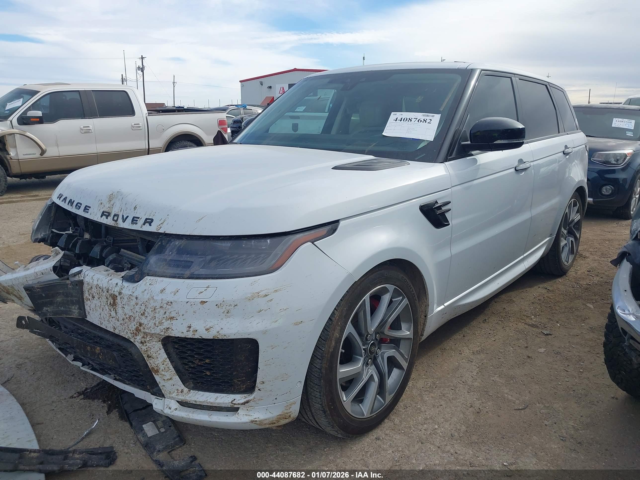 LAND ROVER image 2