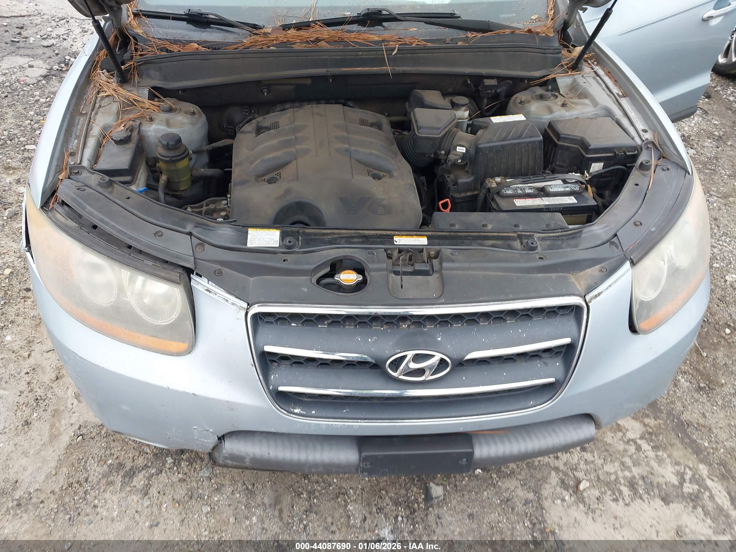 HYUNDAI SANTA image 10