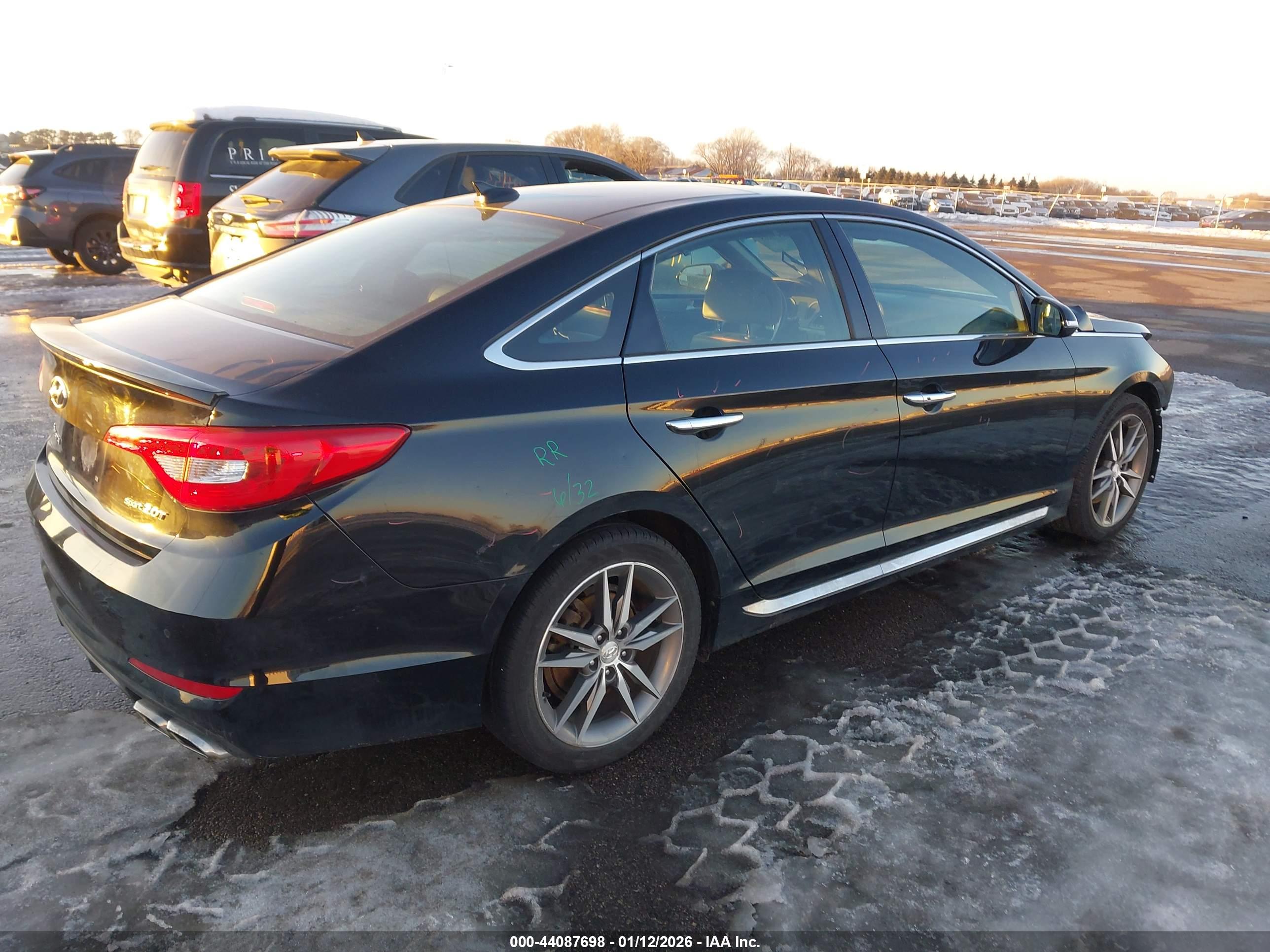 HYUNDAI SONATA image 4