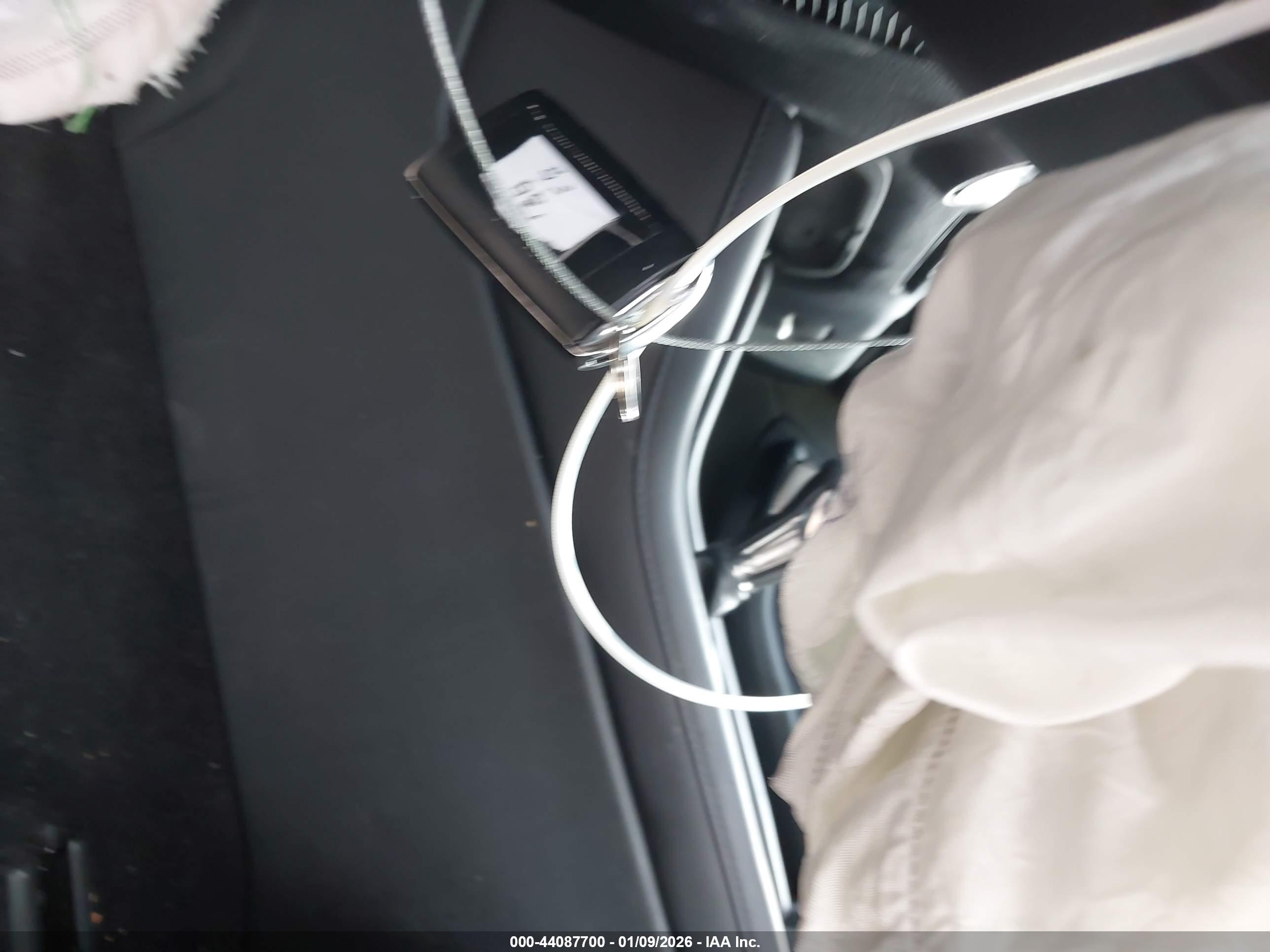 MAZDA MAZDA3 image 11