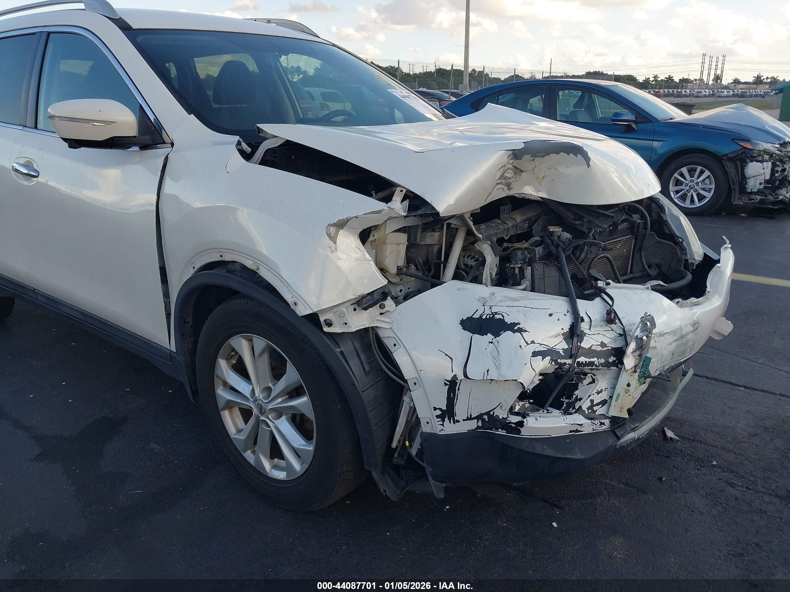 NISSAN ROGUE image 6
