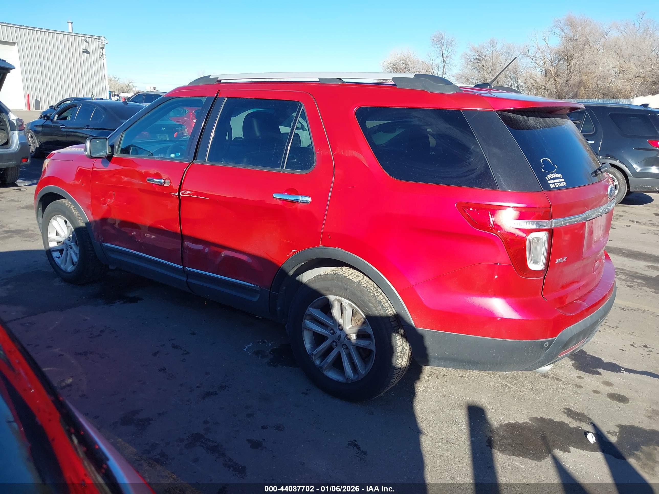 FORD EXPLORER image 3