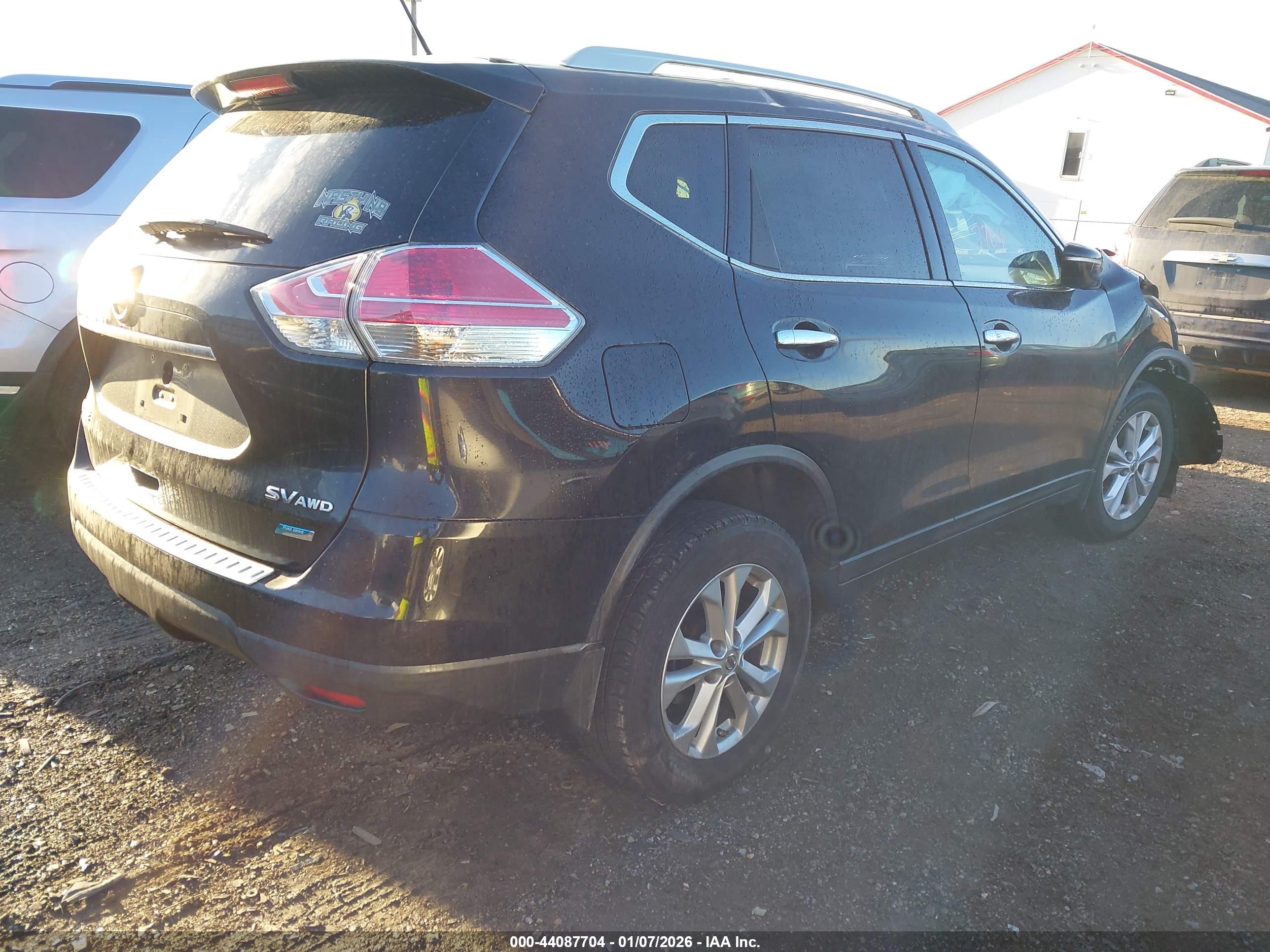 NISSAN ROGUE image 4