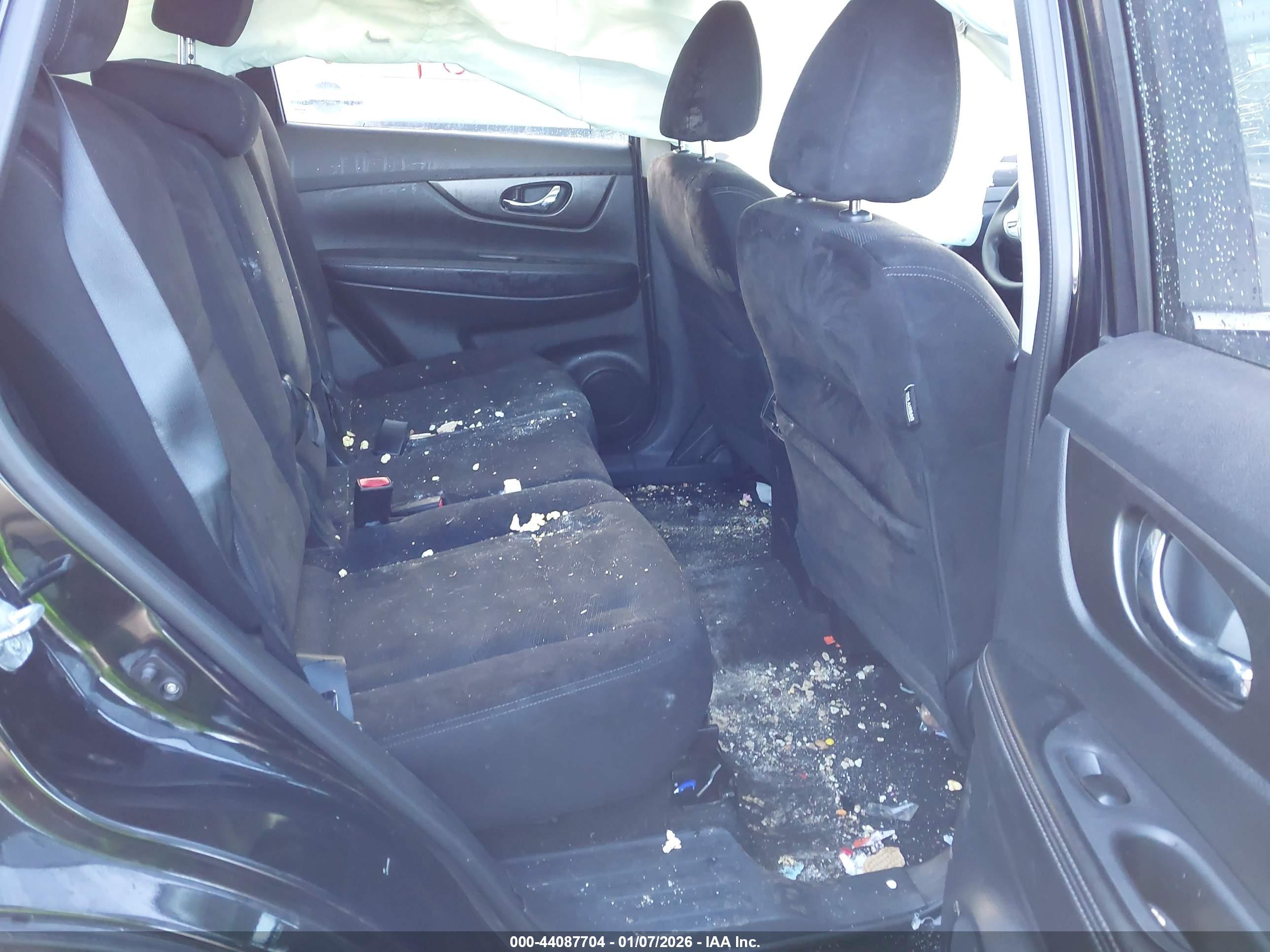 NISSAN ROGUE image 8