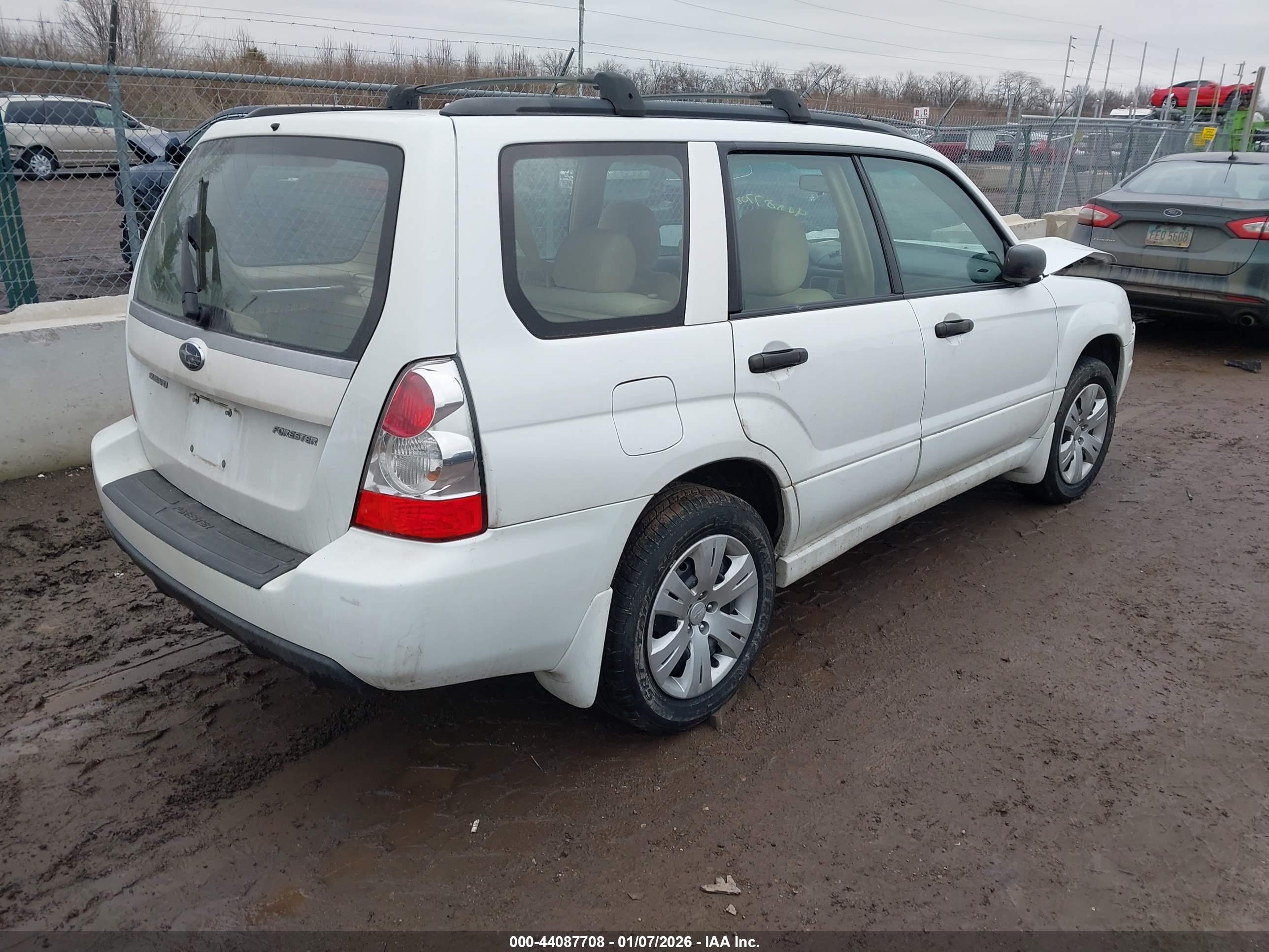 SUBARU FORESTER image 4