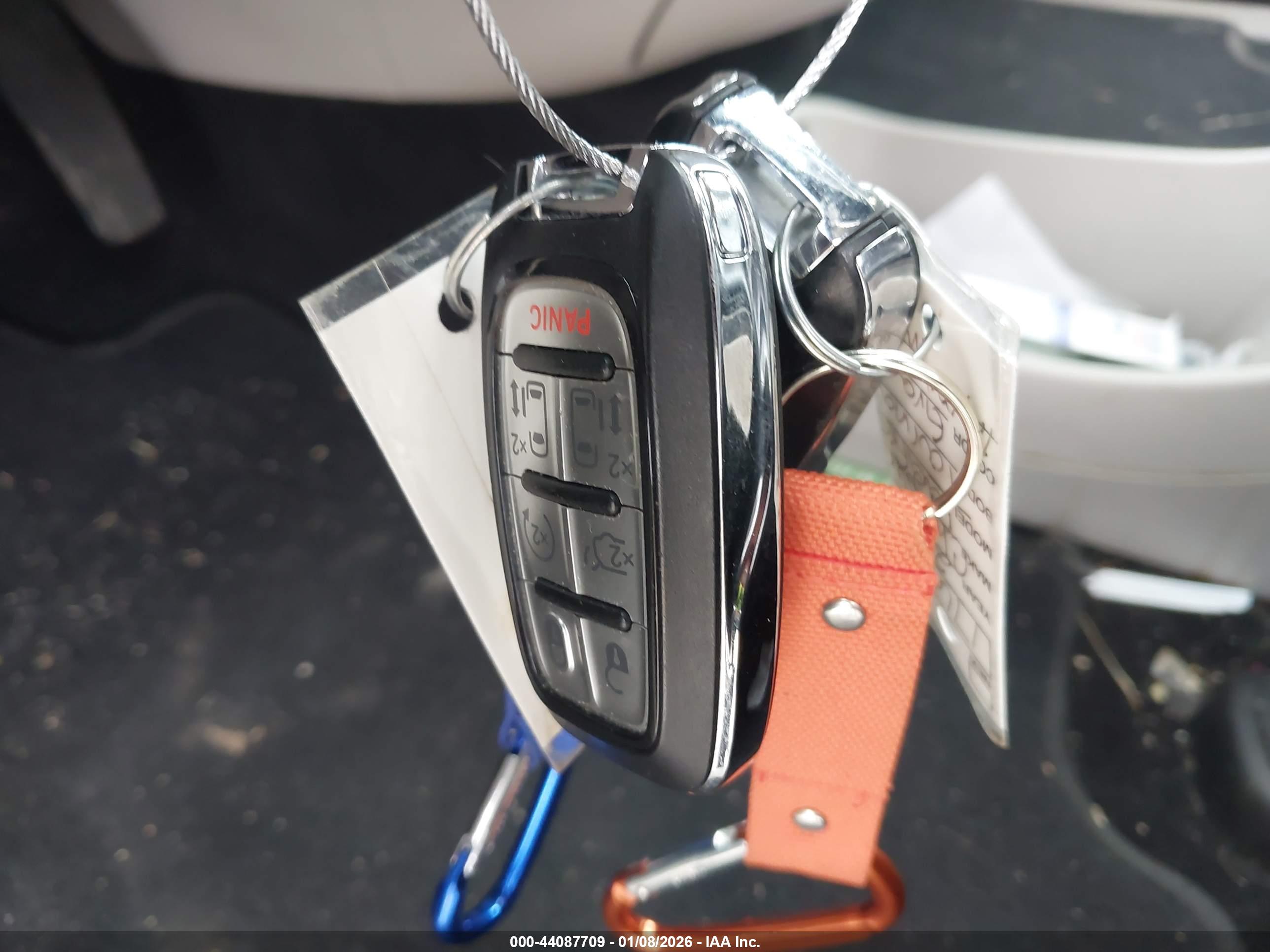 CHRYSLER PACIFICA image 11