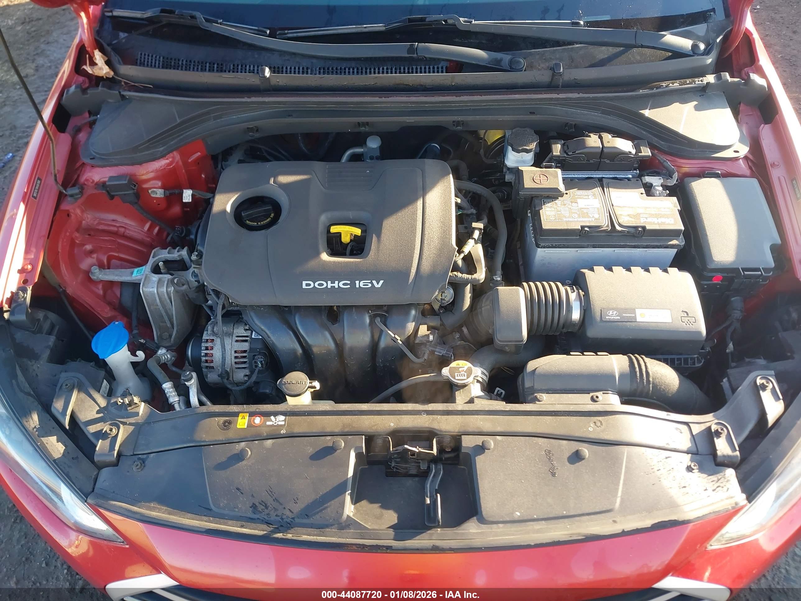 HYUNDAI ELANTRA image 10