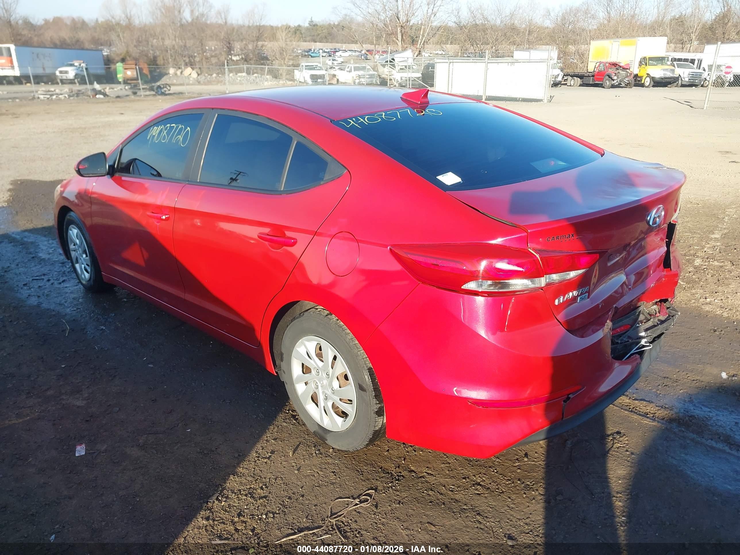 HYUNDAI ELANTRA image 3