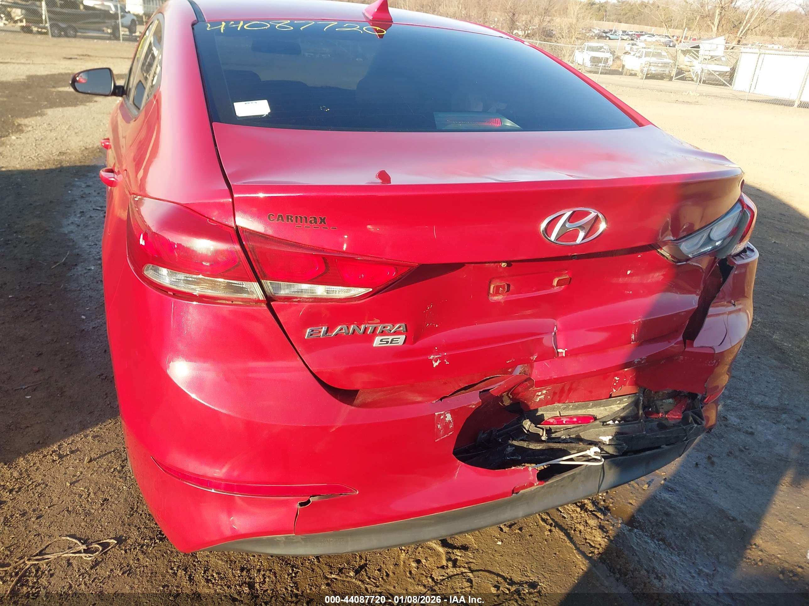 HYUNDAI ELANTRA image 6